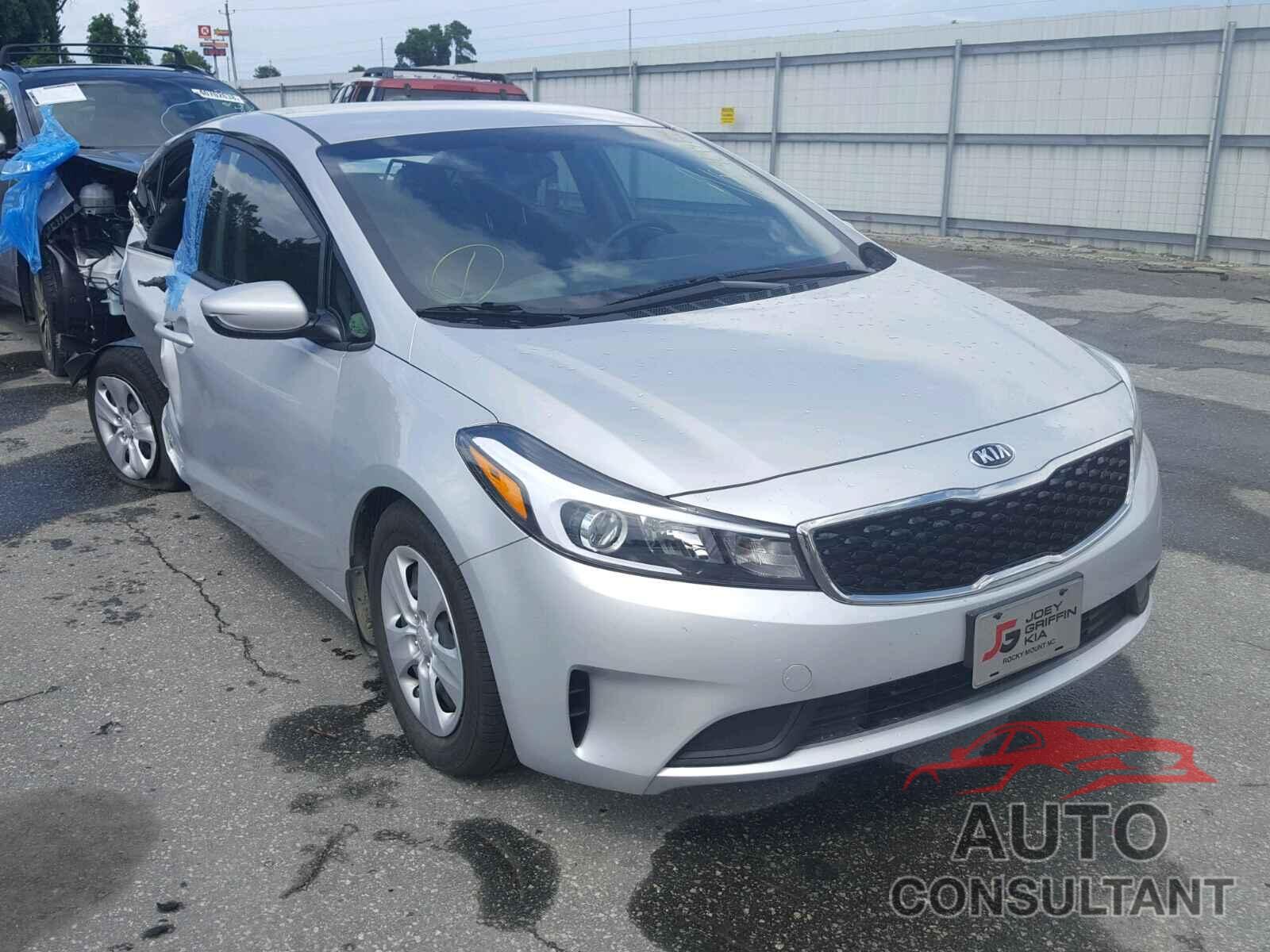 KIA FORTE 2018 - 3KPFK4A71JE184347
