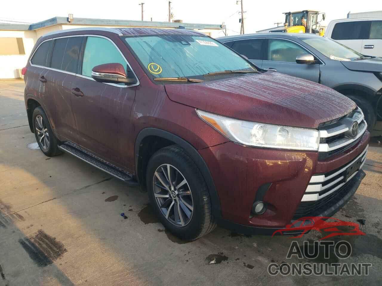 TOYOTA HIGHLANDER 2018 - 5TDJZRFH7JS488728