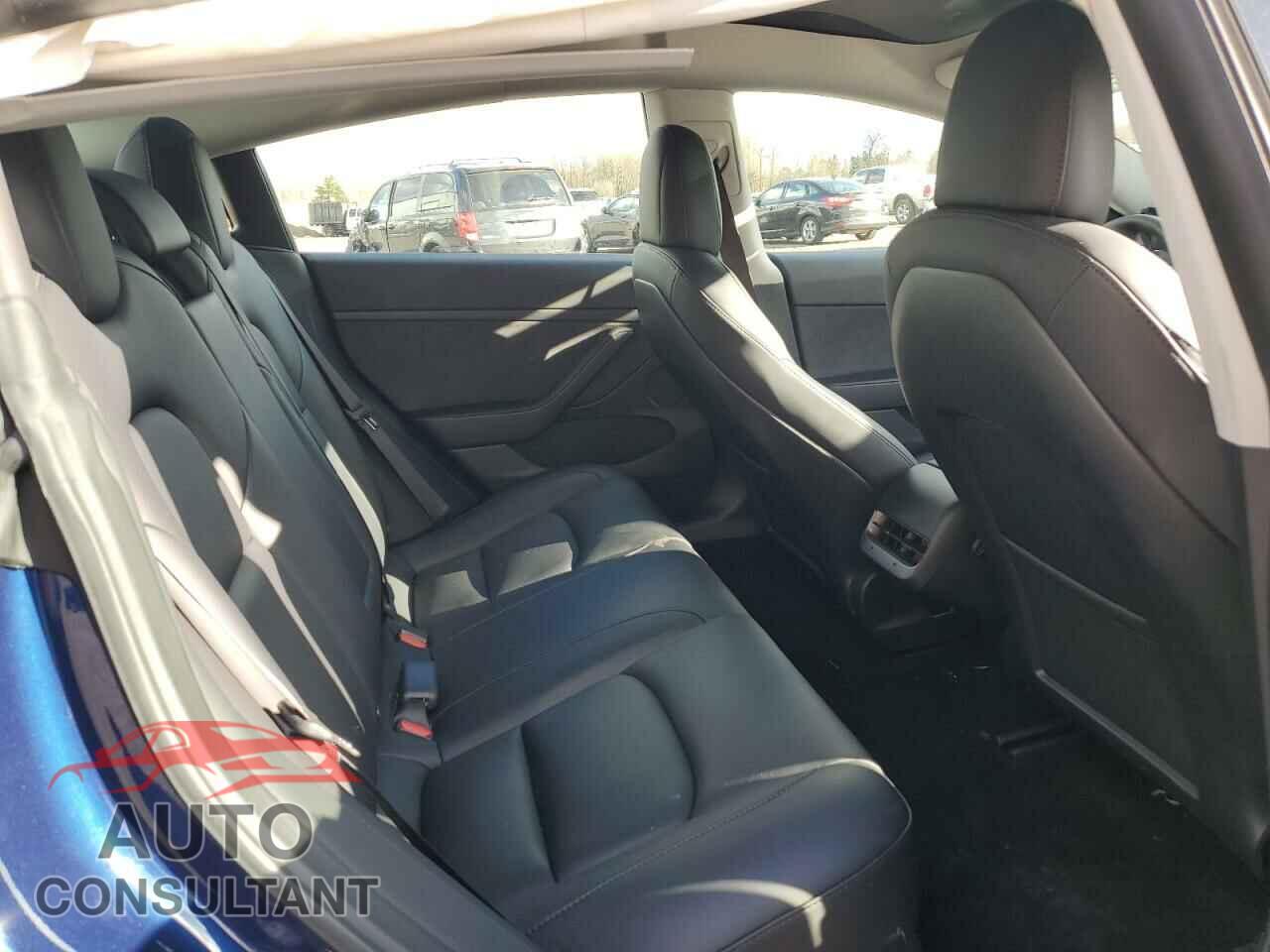 TESLA MODEL 3 2022 - 5YJ3E1EA4NF370141