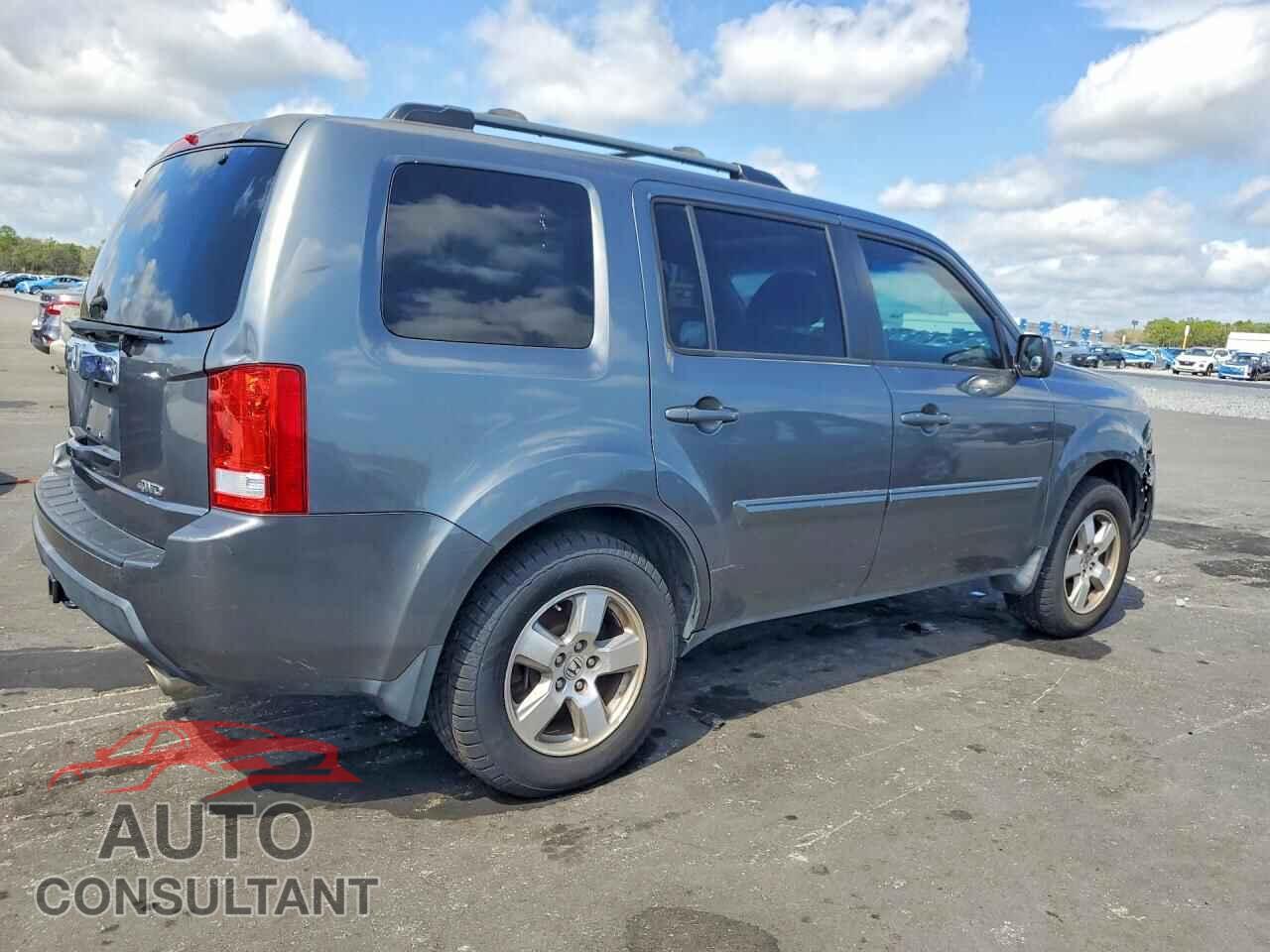 HONDA PILOT 2011 - 5FNYF4H50BB060986