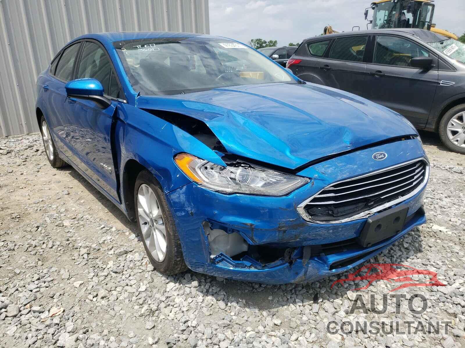 FORD FUSION 2019 - 3FA6P0LU5KR109941