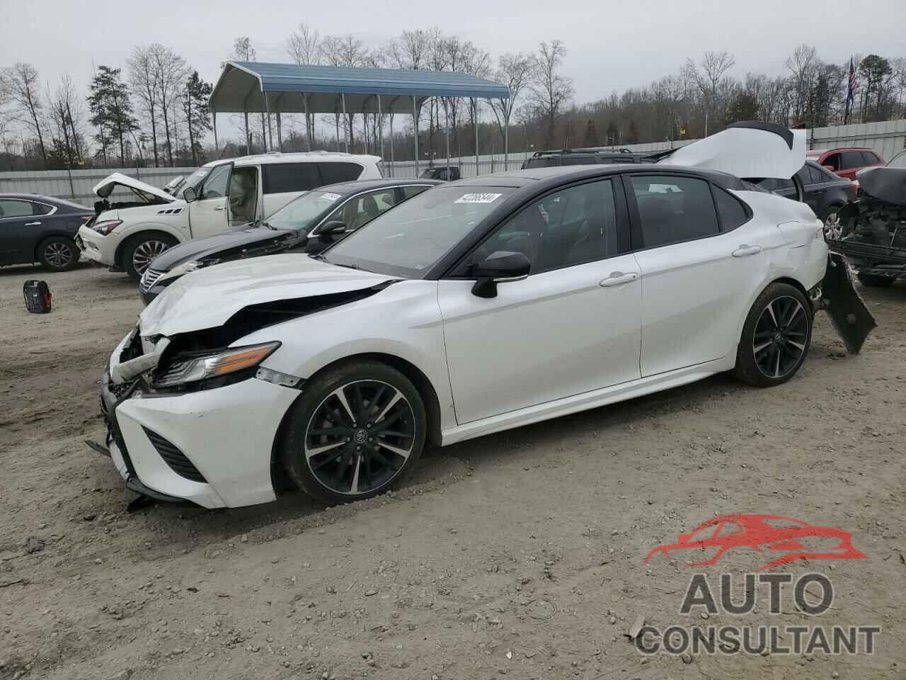TOYOTA CAMRY 2018 - 4T1B61HK0JU043049