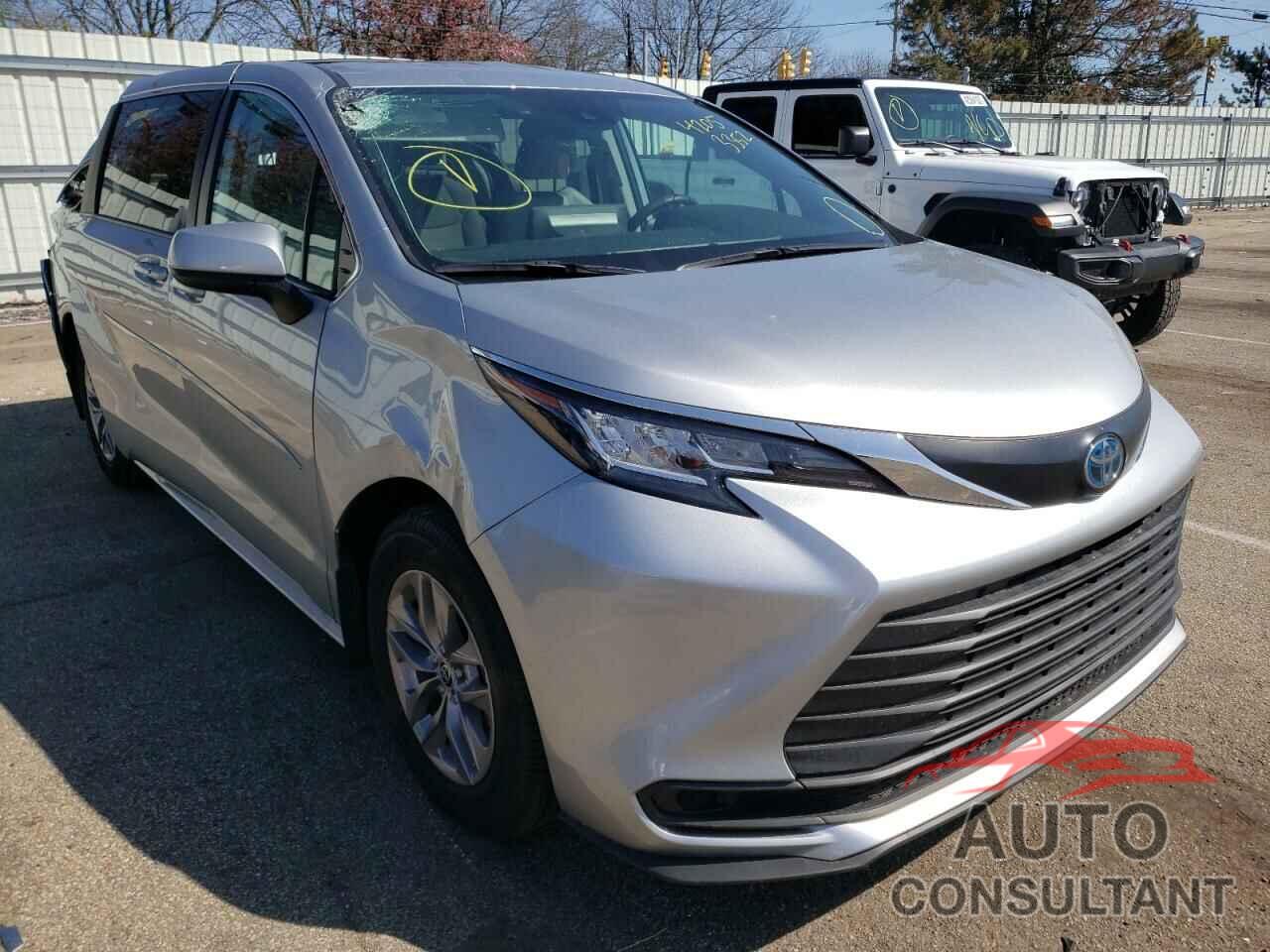 TOYOTA SIENNA 2022 - 5TDKRKEC9NS104116