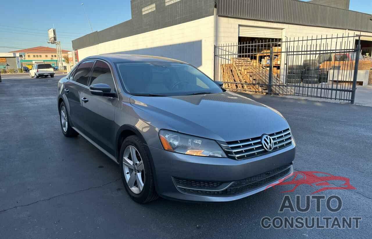 VOLKSWAGEN PASSAT 2013 - 1VWBN7A31DC105420