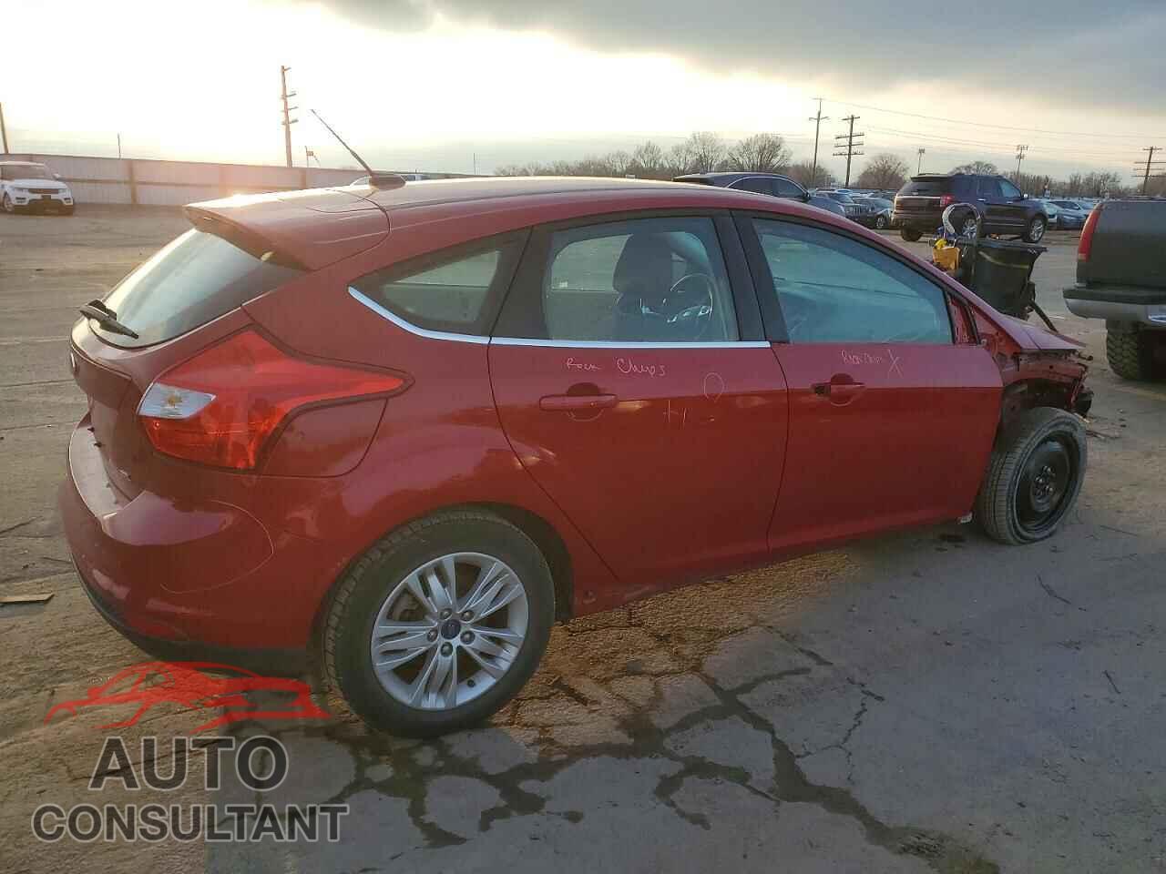 FORD FOCUS 2012 - 1FAHP3M23CL101862