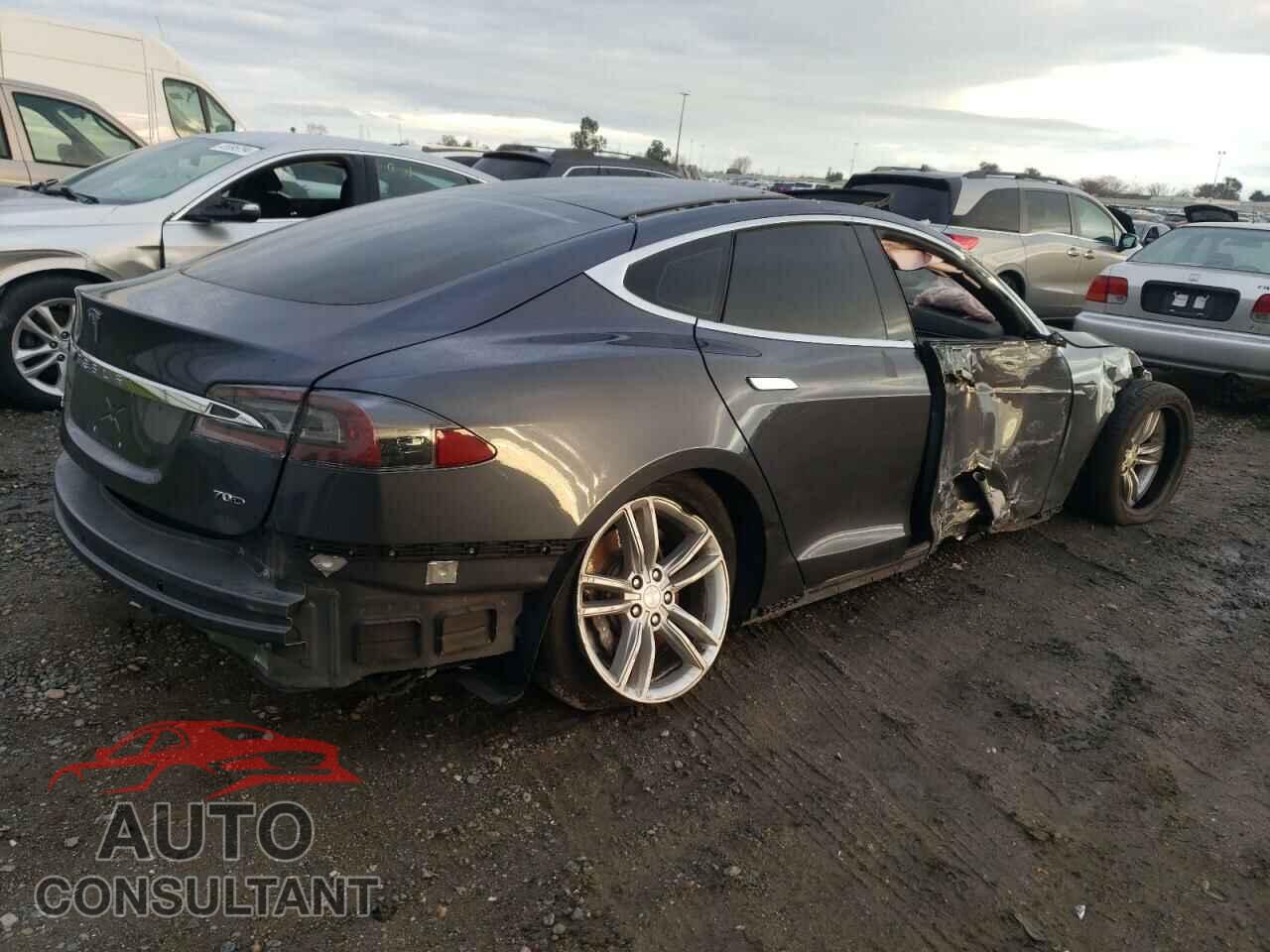 TESLA MODEL S 2016 - 5YJSA1E2XGF129784