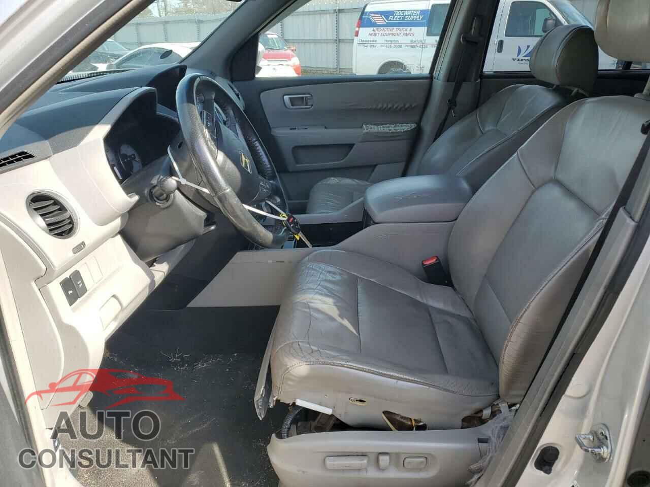 HONDA PILOT 2009 - 5FNYF48939B010421
