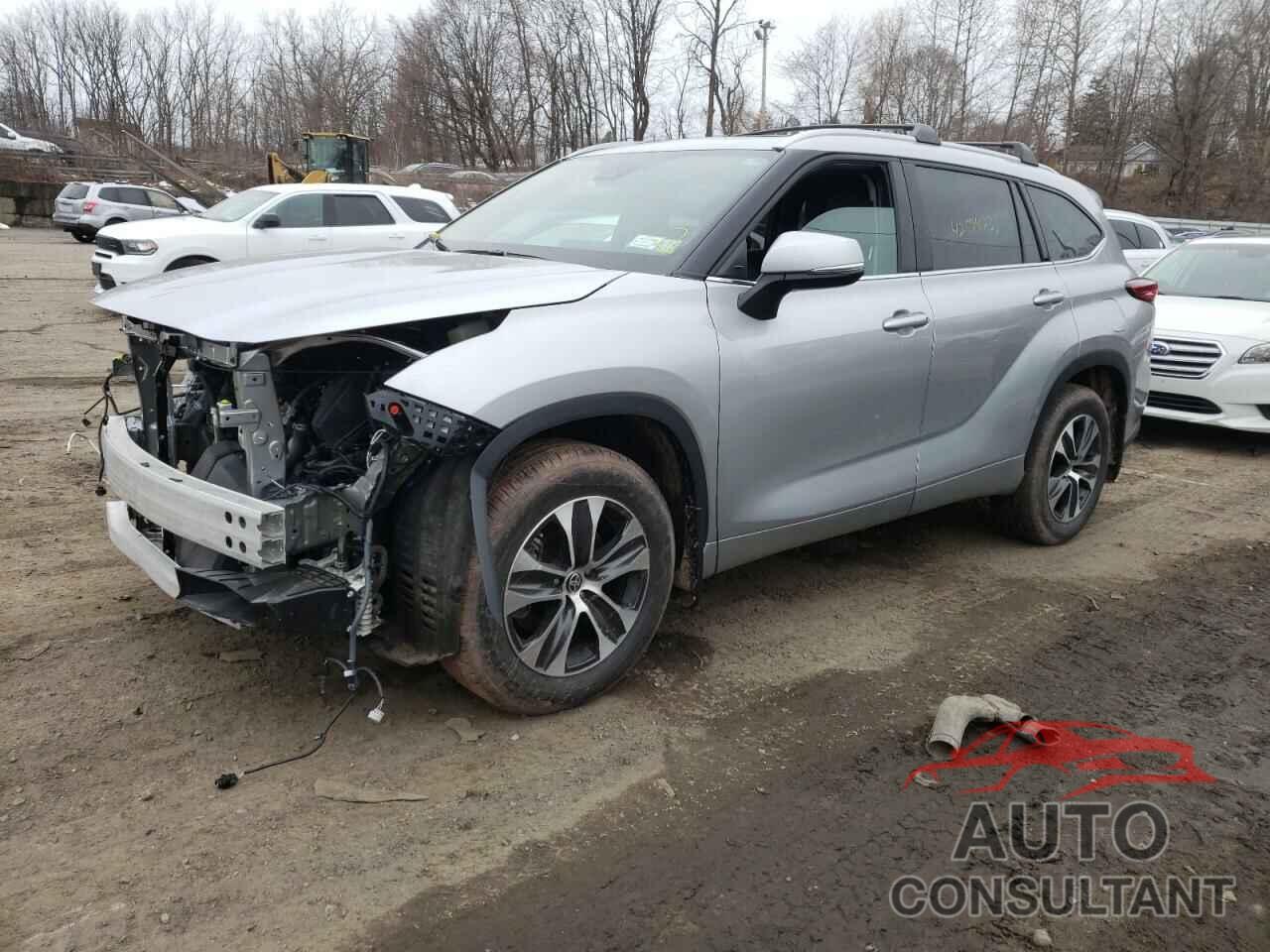 TOYOTA HIGHLANDER 2022 - 5TDHZRBH9NS230432