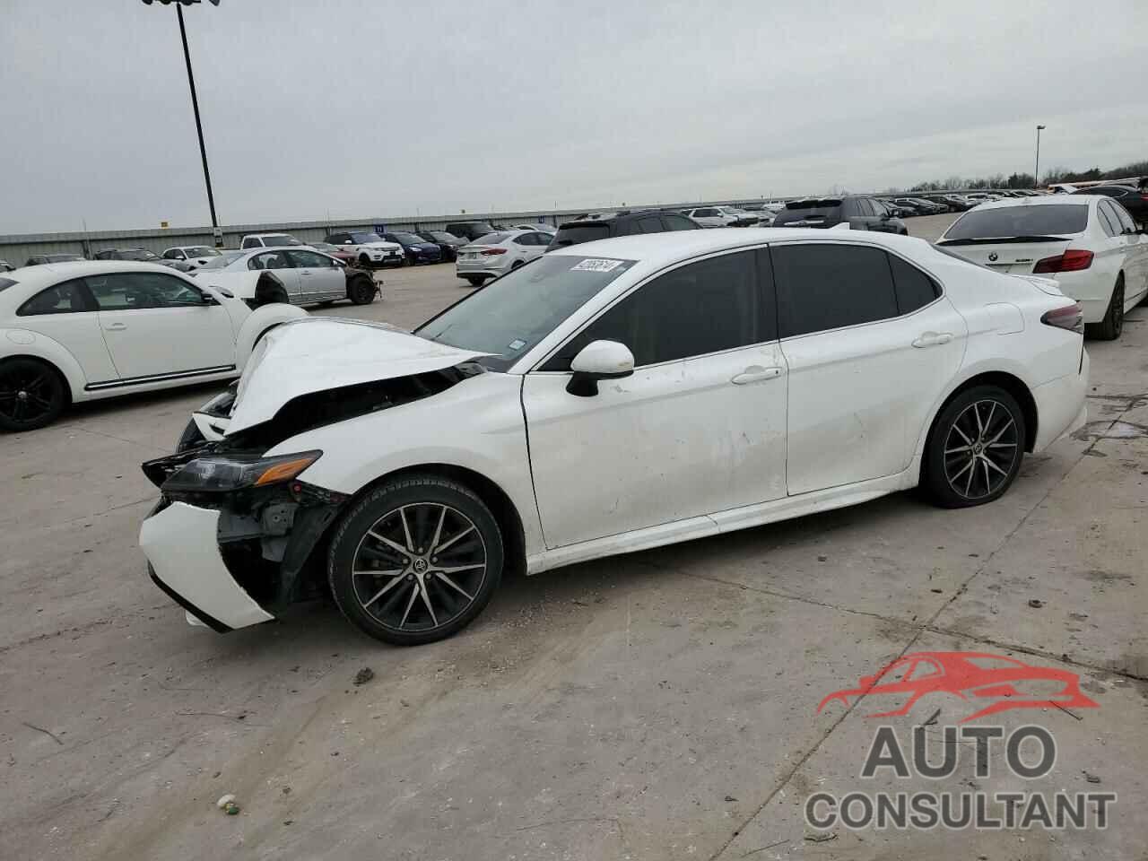 TOYOTA CAMRY 2021 - 4T1G11AK5MU524367