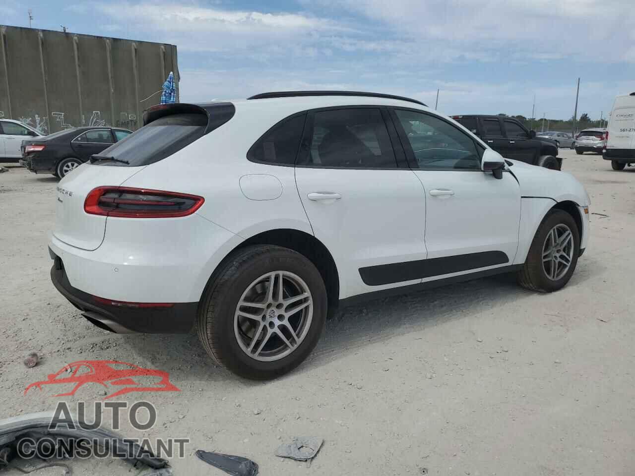 PORSCHE MACAN 2018 - WP1AA2A54JLB21944