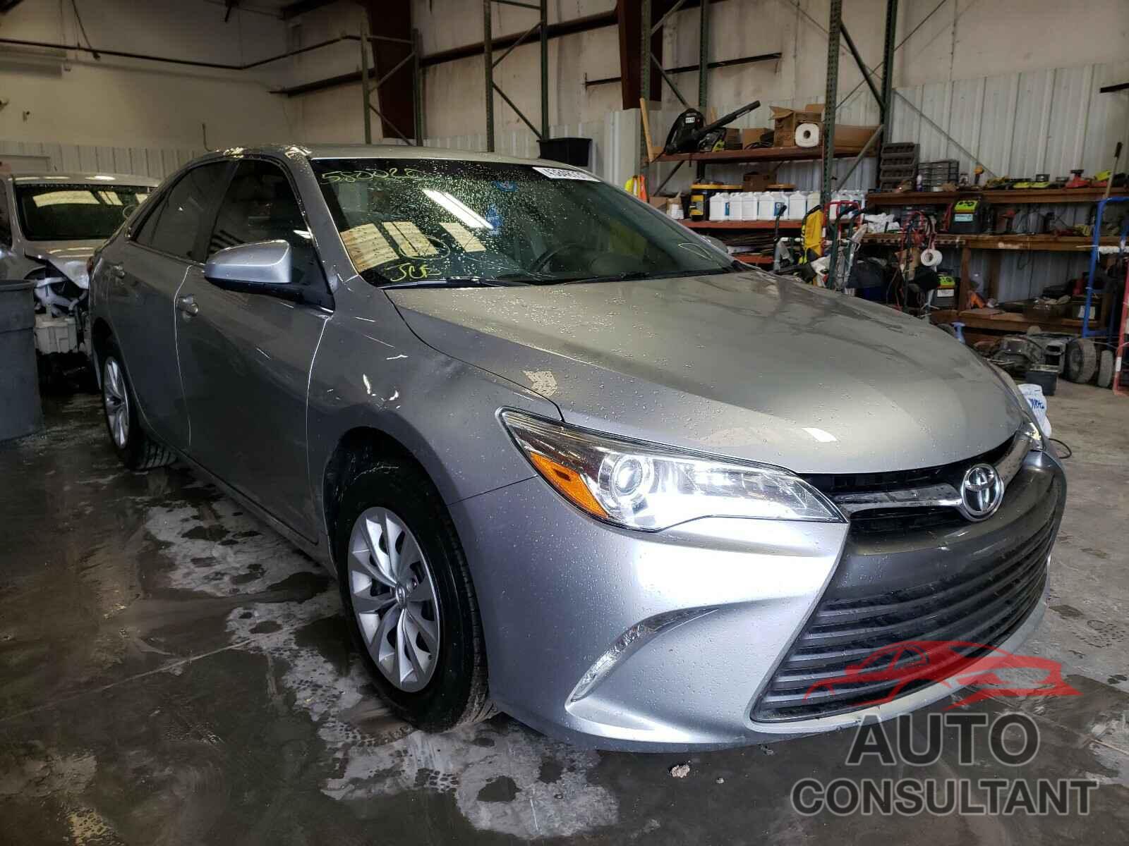 TOYOTA CAMRY 2016 - 4T4BF1FK7GR580020