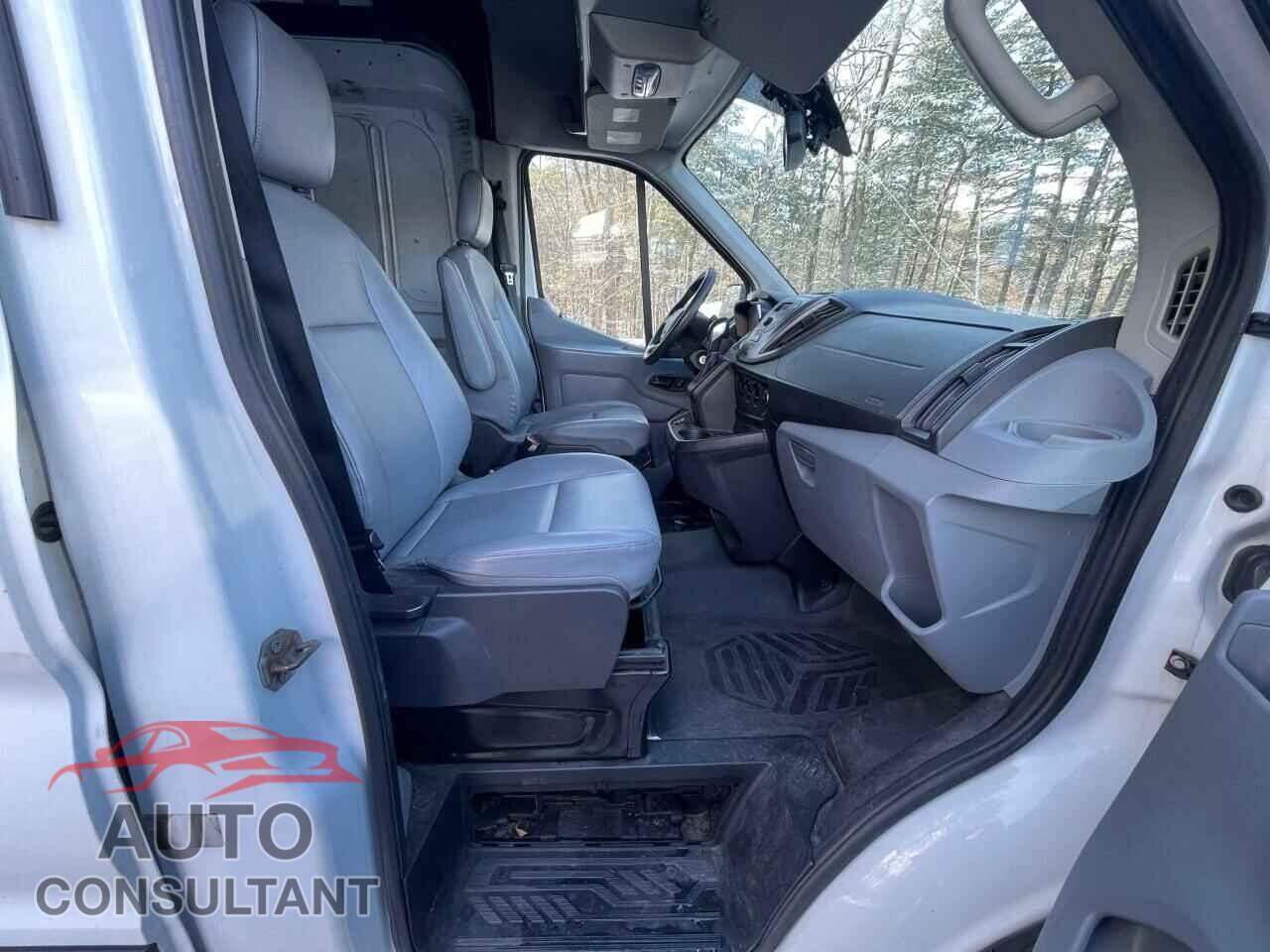 FORD TRANSIT 2017 - 1FTYE2CMXHKA26538