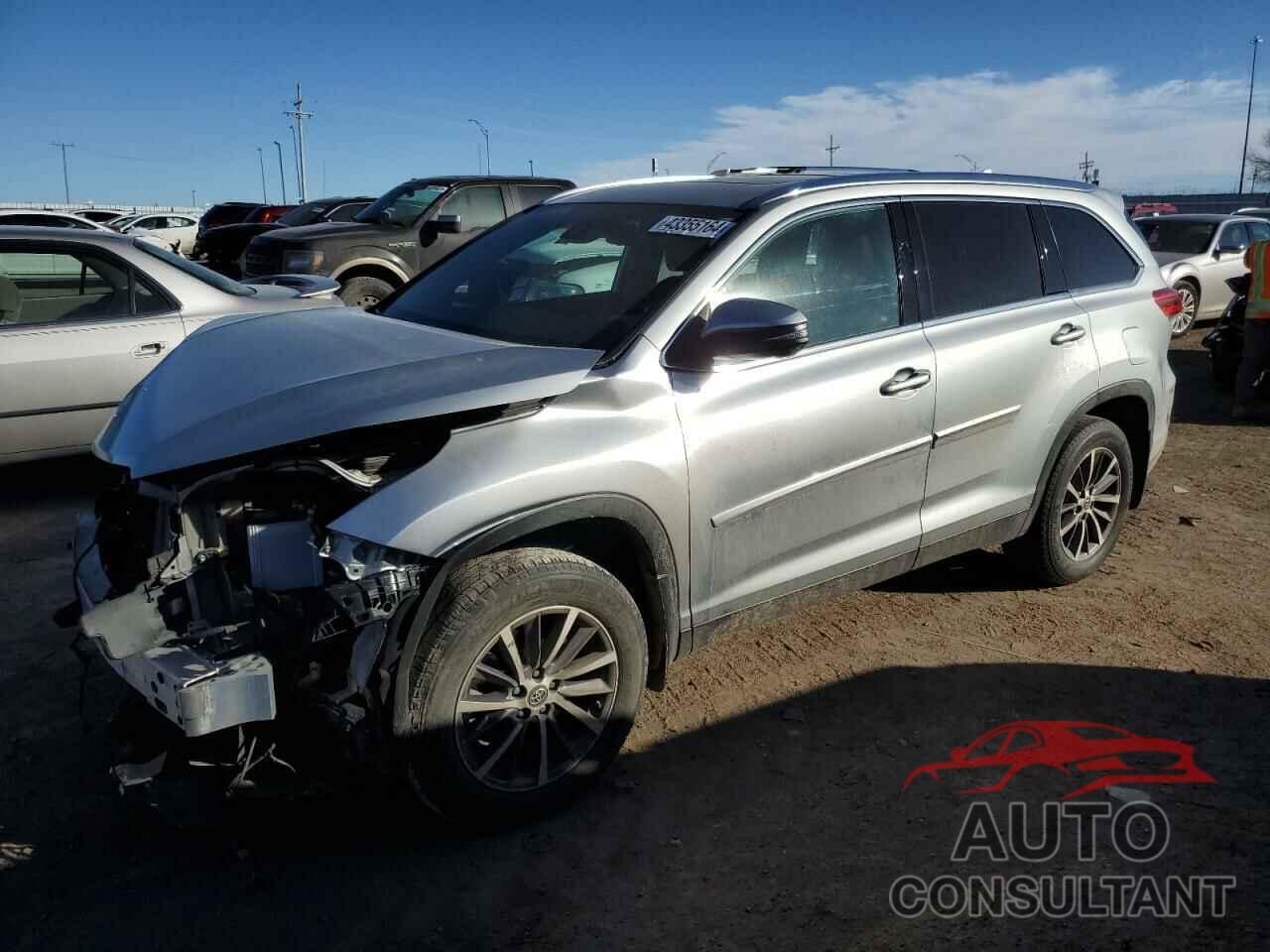 TOYOTA HIGHLANDER 2019 - 5TDJZRFH1KS704624