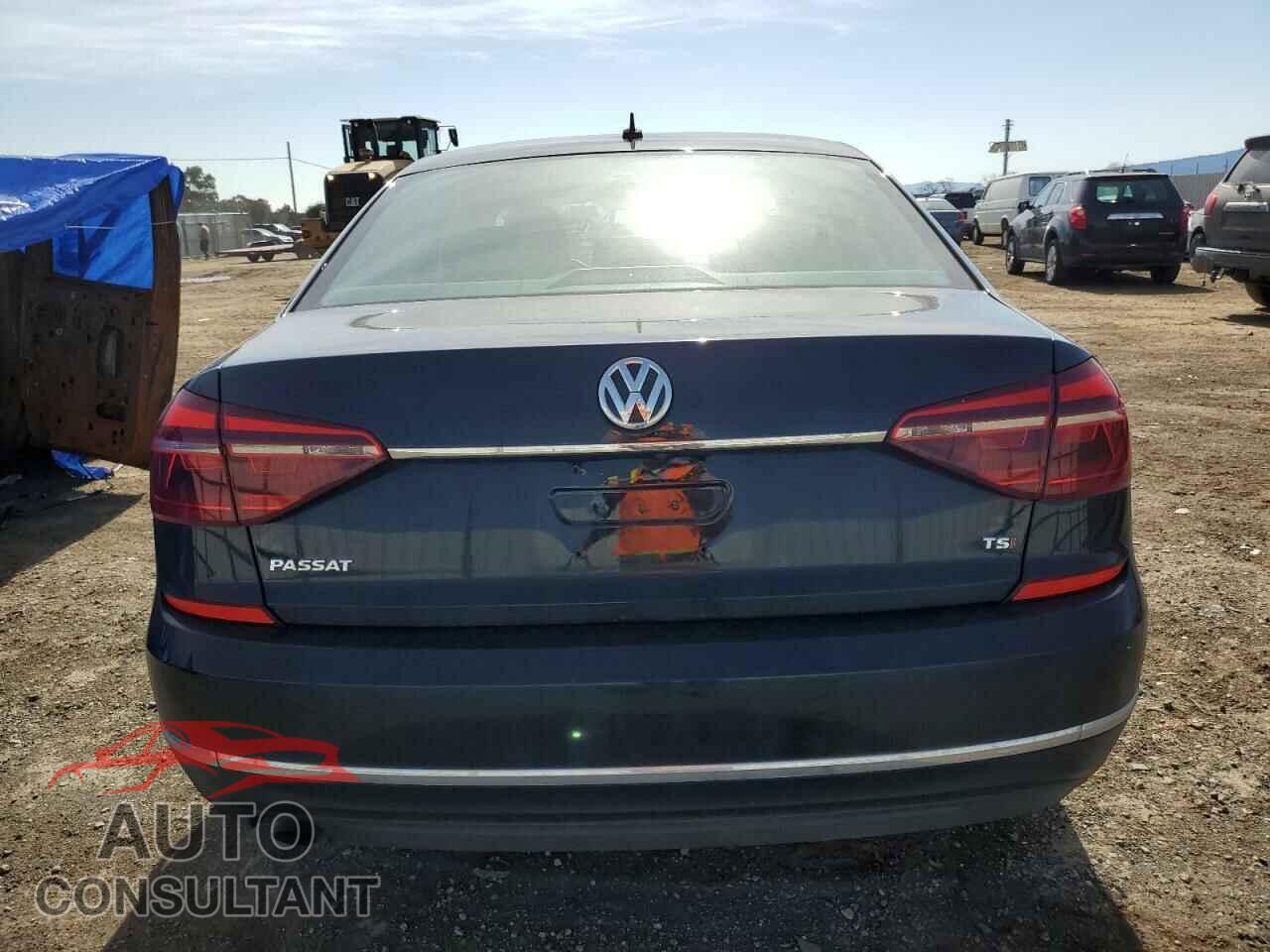 VOLKSWAGEN PASSAT 2017 - 1VWAT7A32HC026698