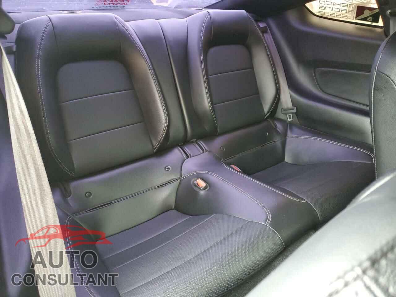 FORD MUSTANG 2021 - 1FA6P8CFXM5115675