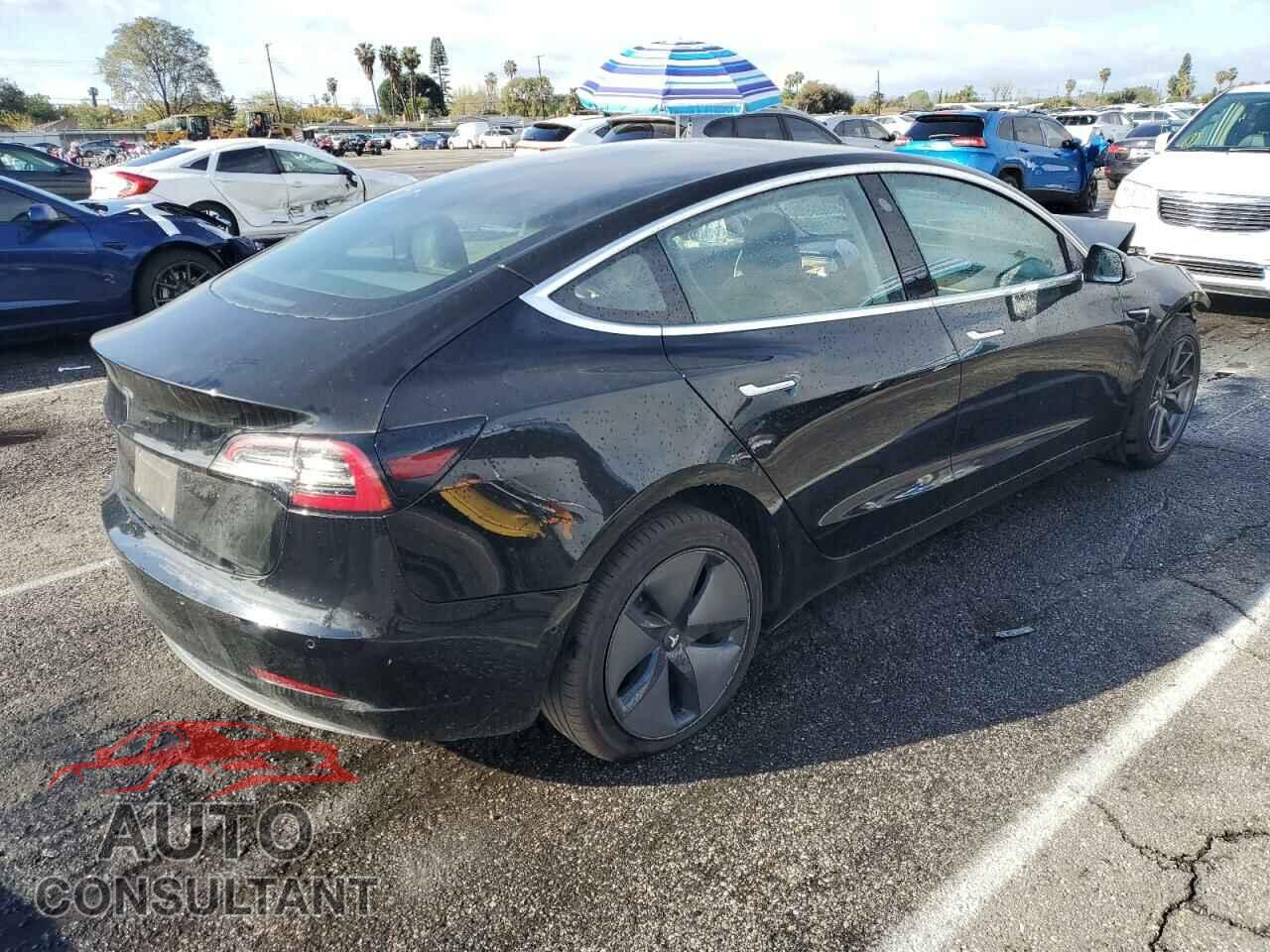 TESLA MODEL 3 2018 - 5YJ3E1EA0JF098973