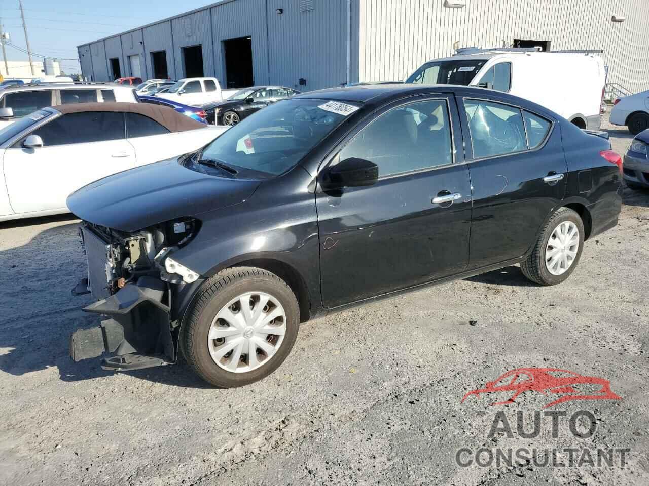 NISSAN VERSA 2017 - 3N1CN7AP0HL804352