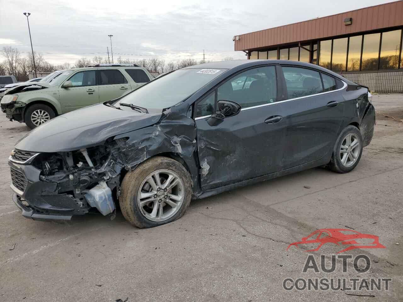 CHEVROLET CRUZE 2018 - 1G1BE5SM9J7186291