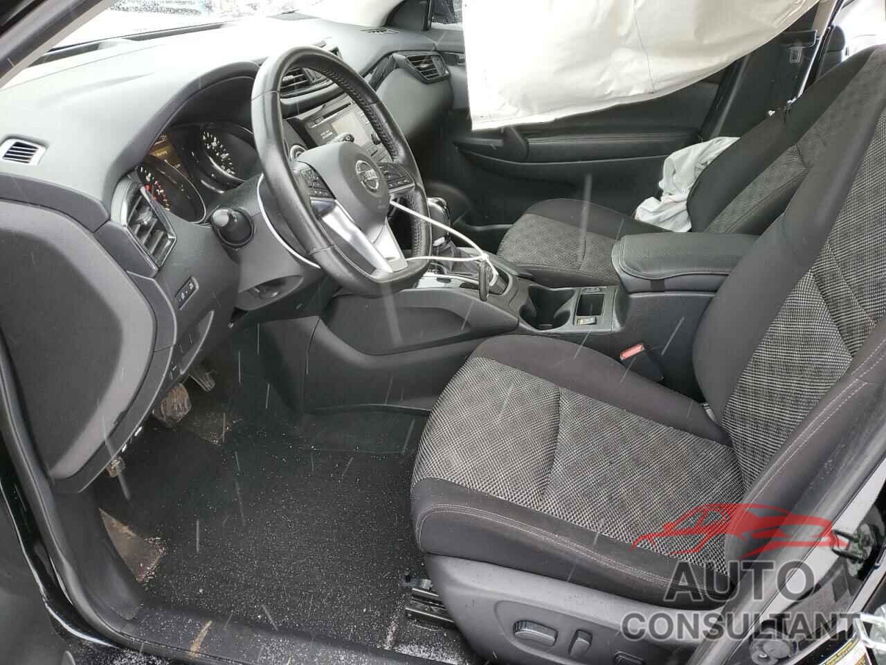 NISSAN ROGUE 2018 - JN1BJ1CR0JW264343