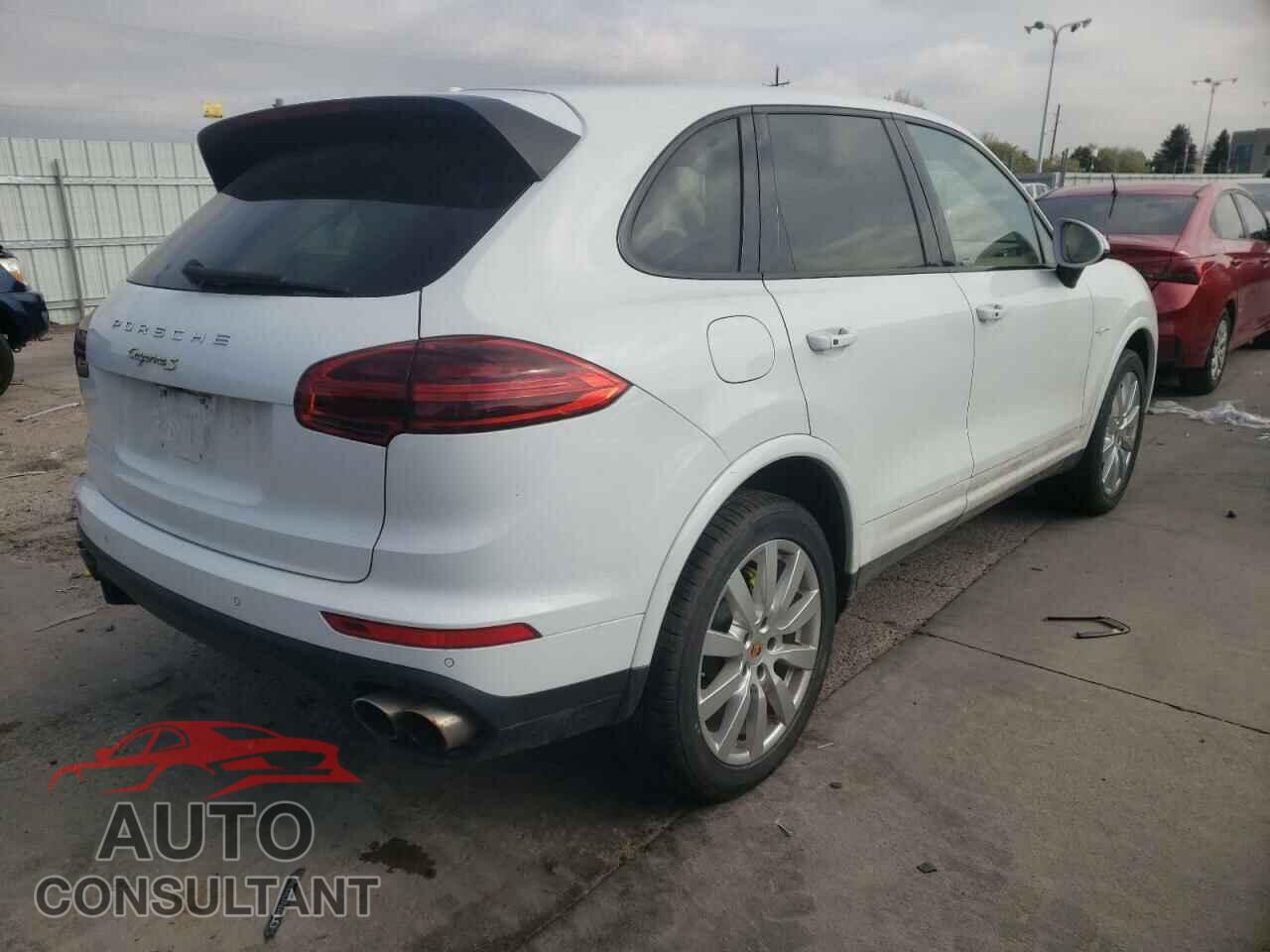 PORSCHE CAYENNE 2017 - WP1AE2A27HLA72503