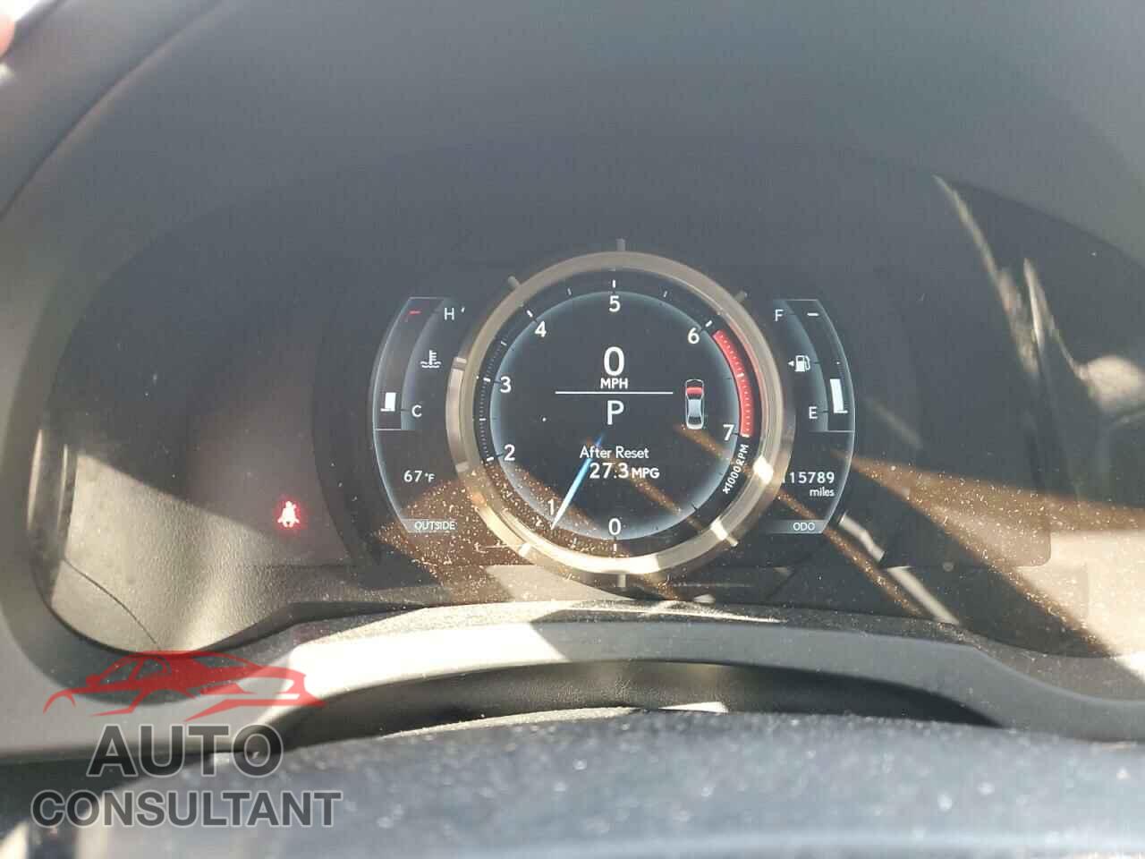 LEXUS IS 2016 - JTHBA1D27G5030552