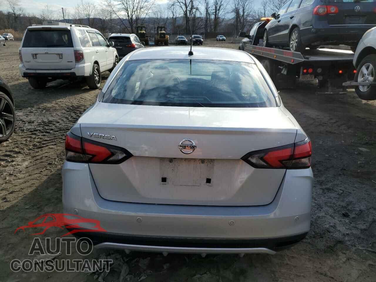NISSAN VERSA 2021 - 3N1CN8DV4ML908109