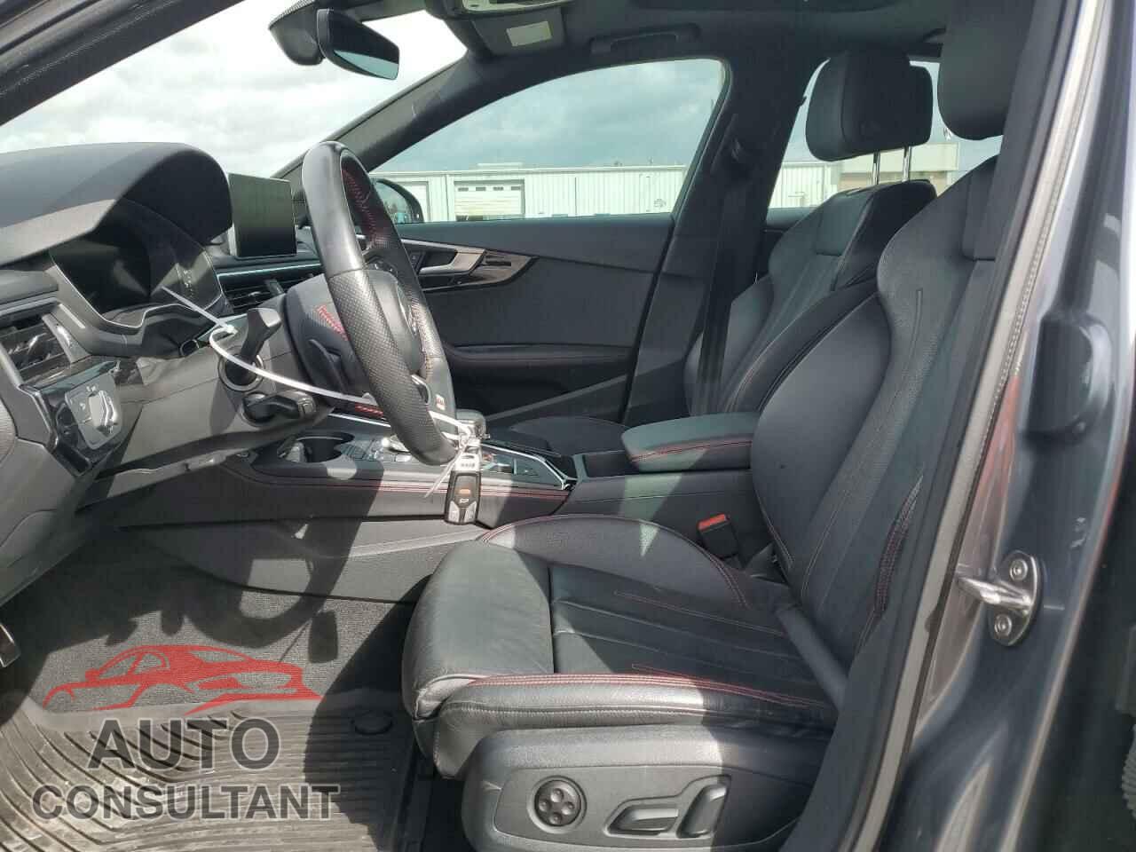 AUDI A4 2018 - WAUENAF4XJA131372