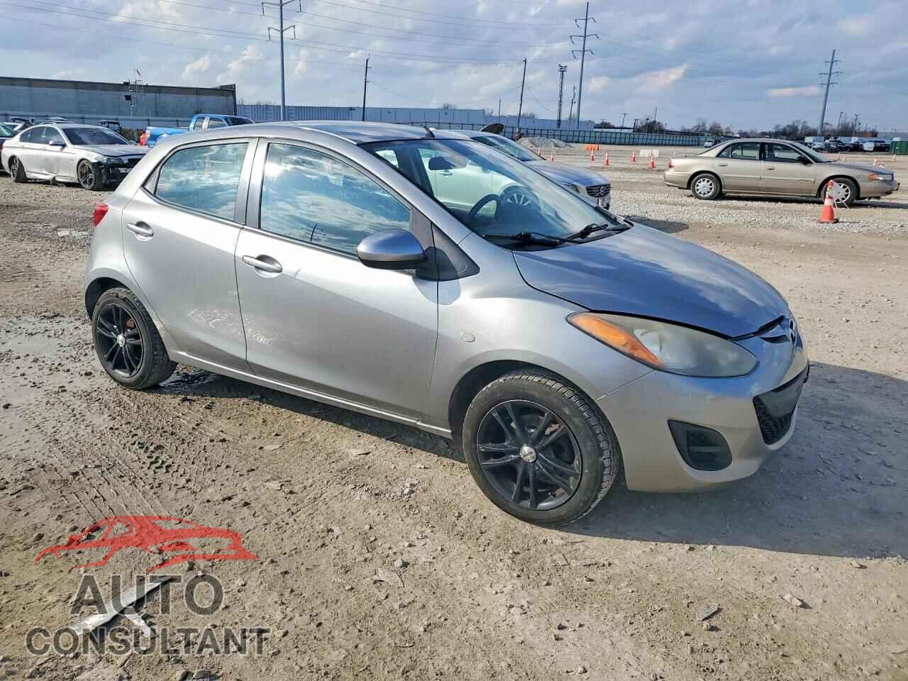 MAZDA 2 2014 - JM1DE1KY6E0181804
