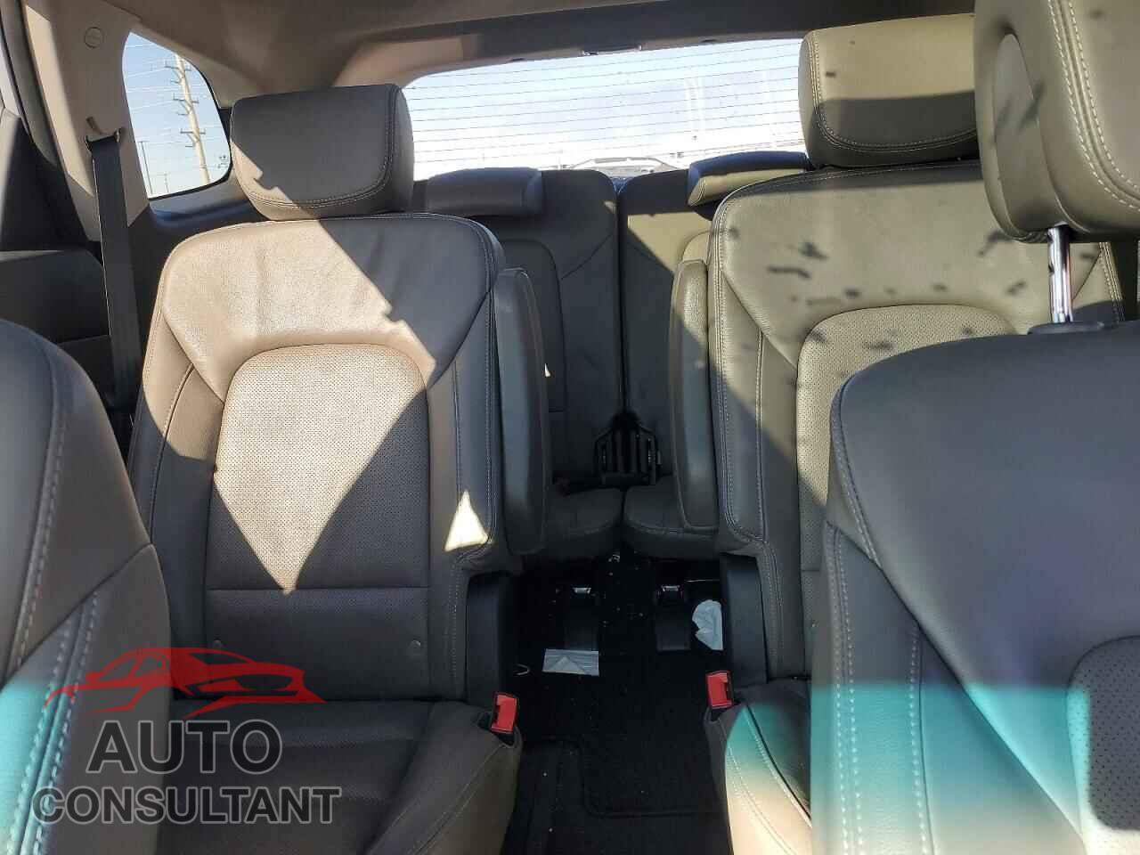 HYUNDAI SANTA FE 2015 - KM8SR4HF9FU106121