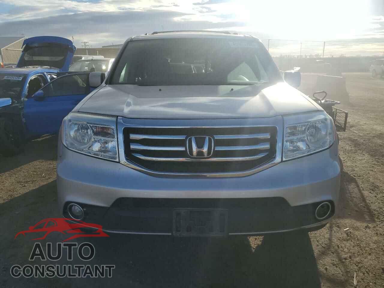 HONDA PILOT 2012 - 5FNYF4H48CB057794