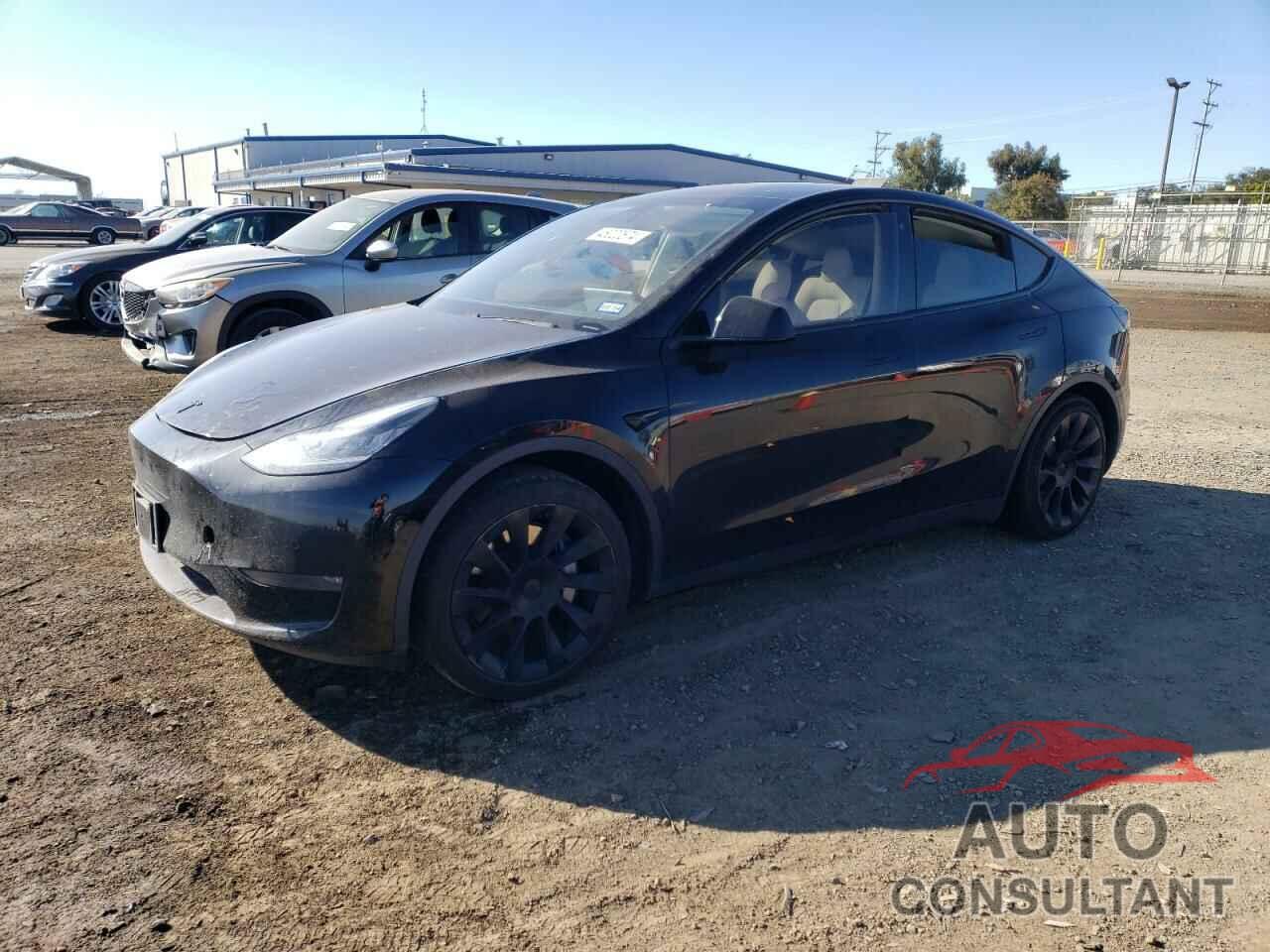 TESLA MODEL Y 2021 - 5YJYGDEE8MF063946