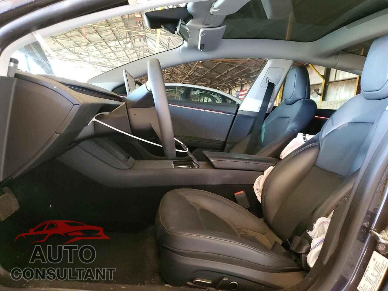 TESLA MODEL 3 2024 - 5YJ3E1EA0RF754861