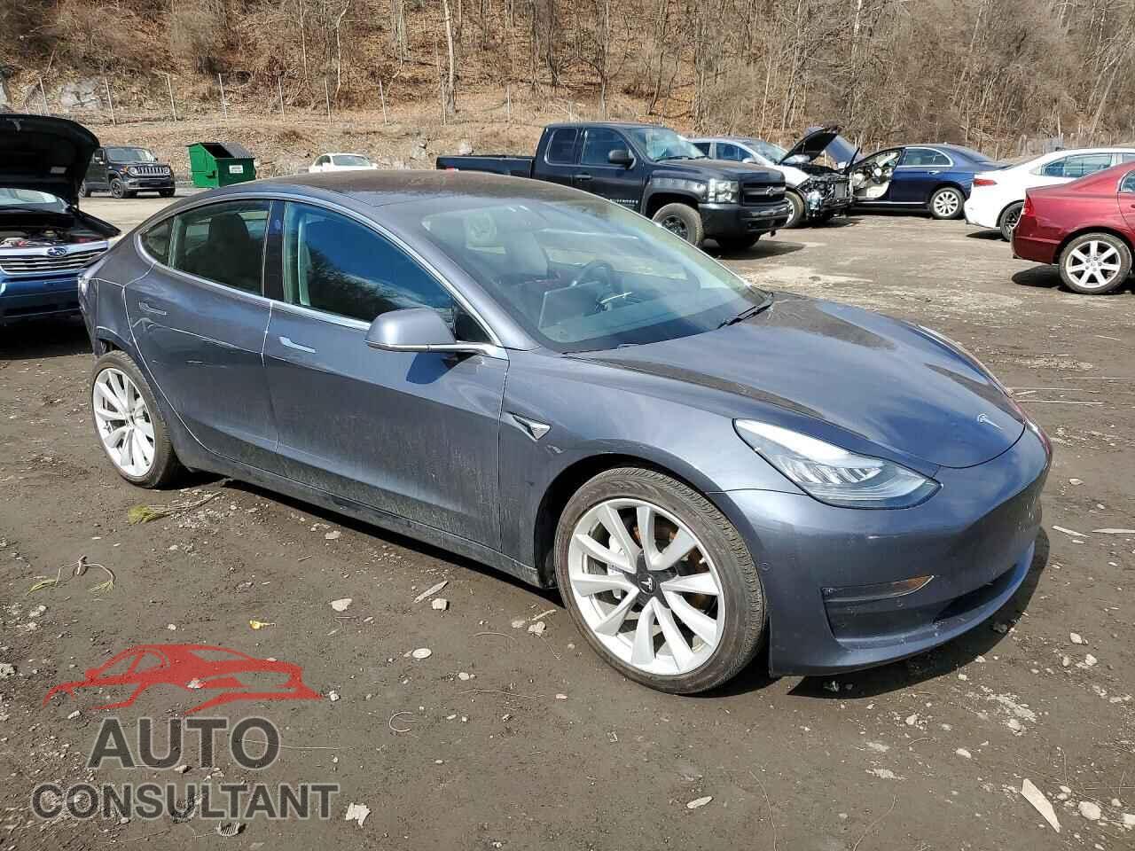 TESLA MODEL 3 2018 - 5YJ3E1EB4JF087273