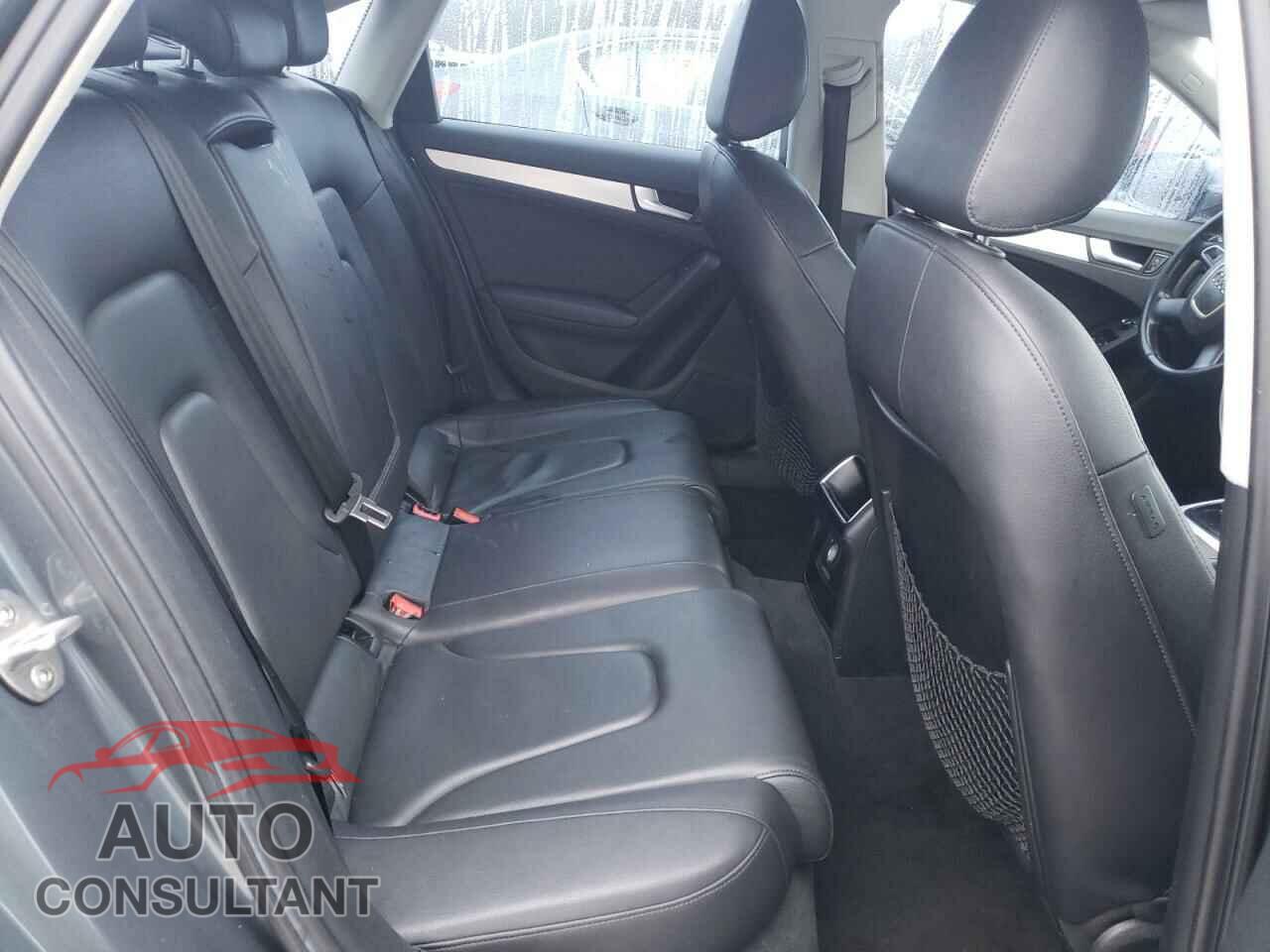 AUDI A4 2012 - WAUBFAFL0CA119578