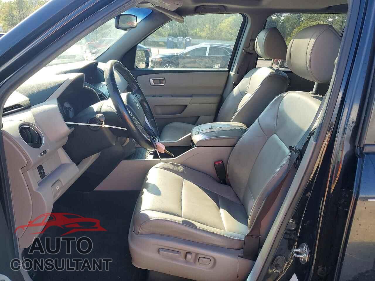 HONDA PILOT 2012 - 5FNYF3H70CB025832