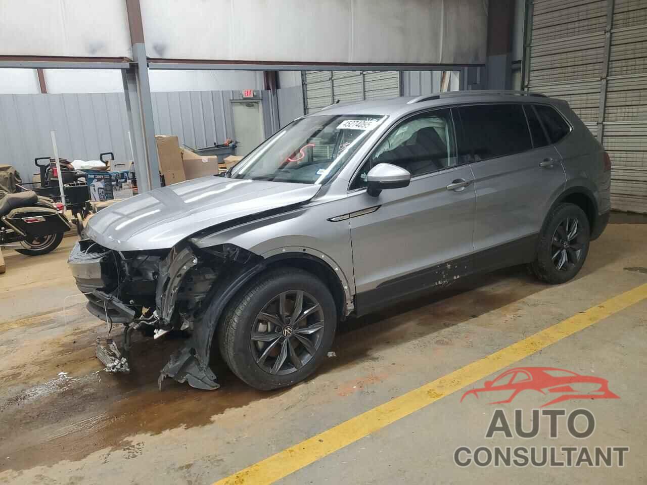 VOLKSWAGEN TIGUAN 2024 - 3VV3B7AX4RM030240