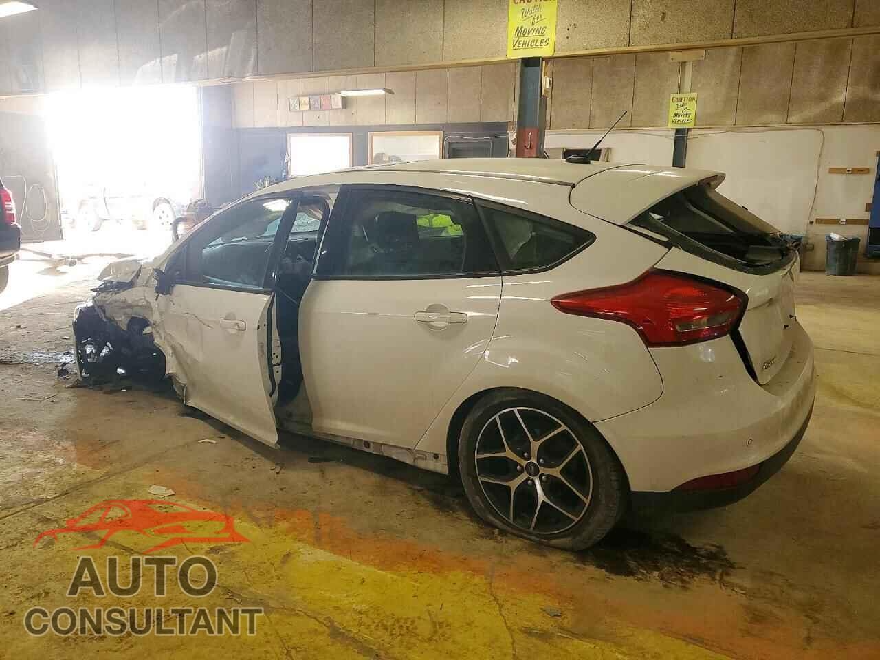 FORD FOCUS 2017 - 1FADP3M24HL248794