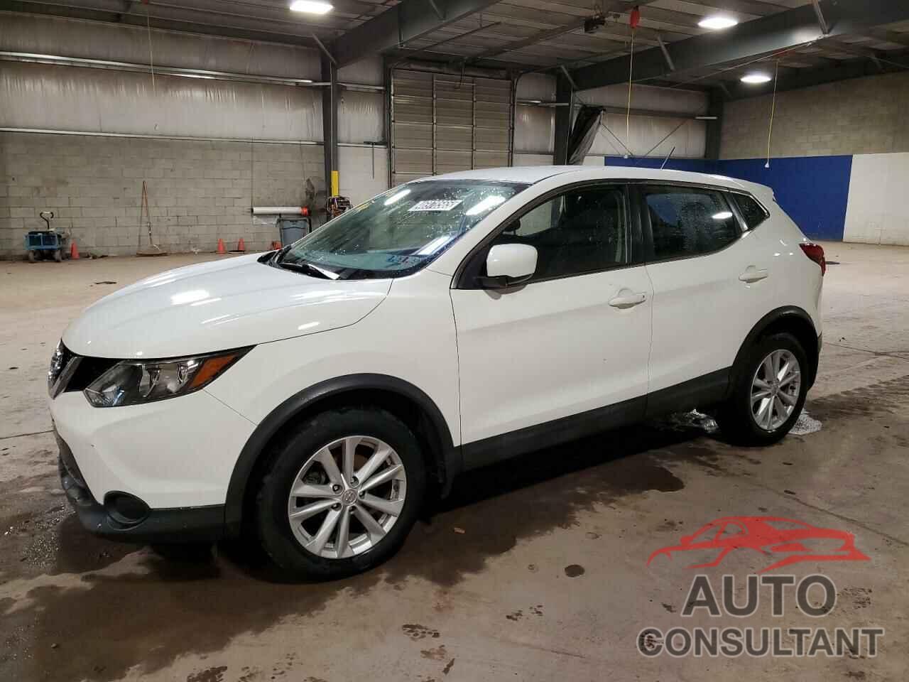 NISSAN ROGUE 2018 - JN1BJ1CR3JW202192