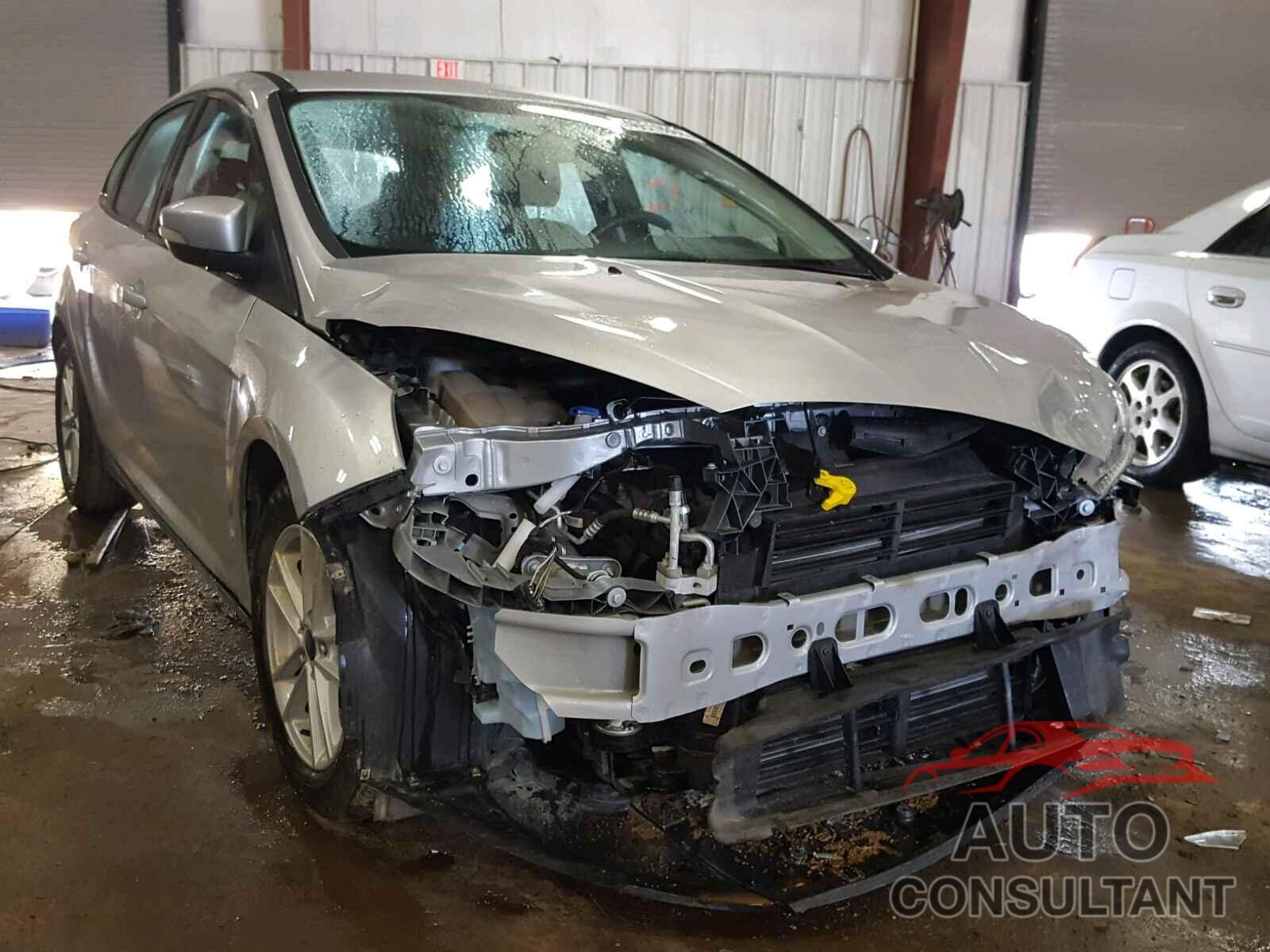 FORD FOCUS 2017 - 1FADP3K26HL289866