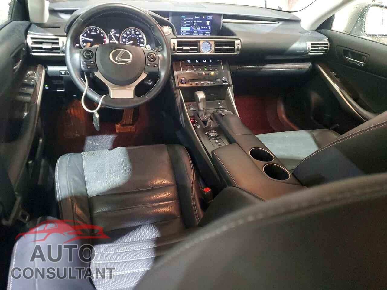 LEXUS IS 2014 - JTHCF1D20E5000537