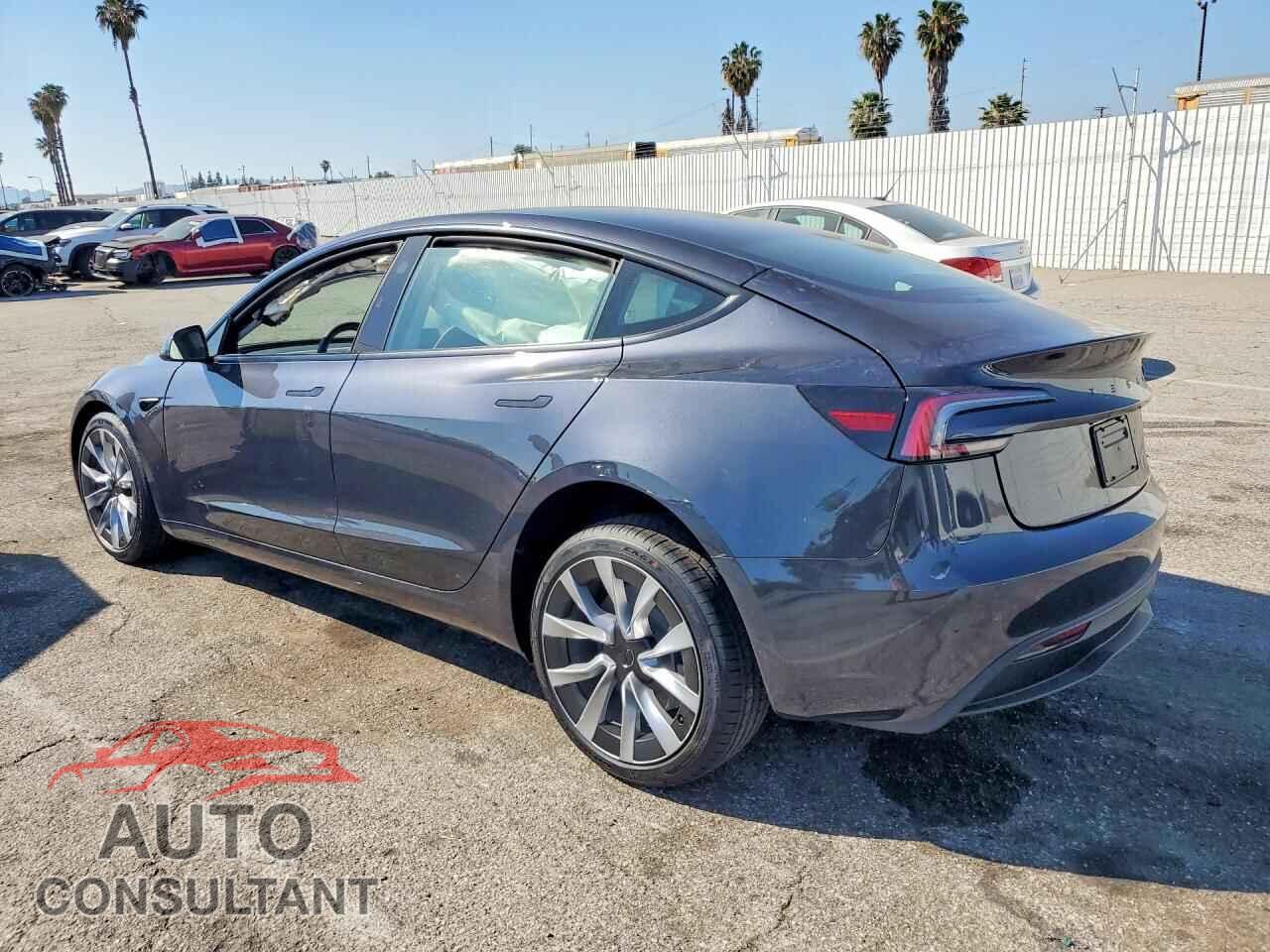 TESLA MODEL 3 2026 - 5YJ3E1EA2TF165611