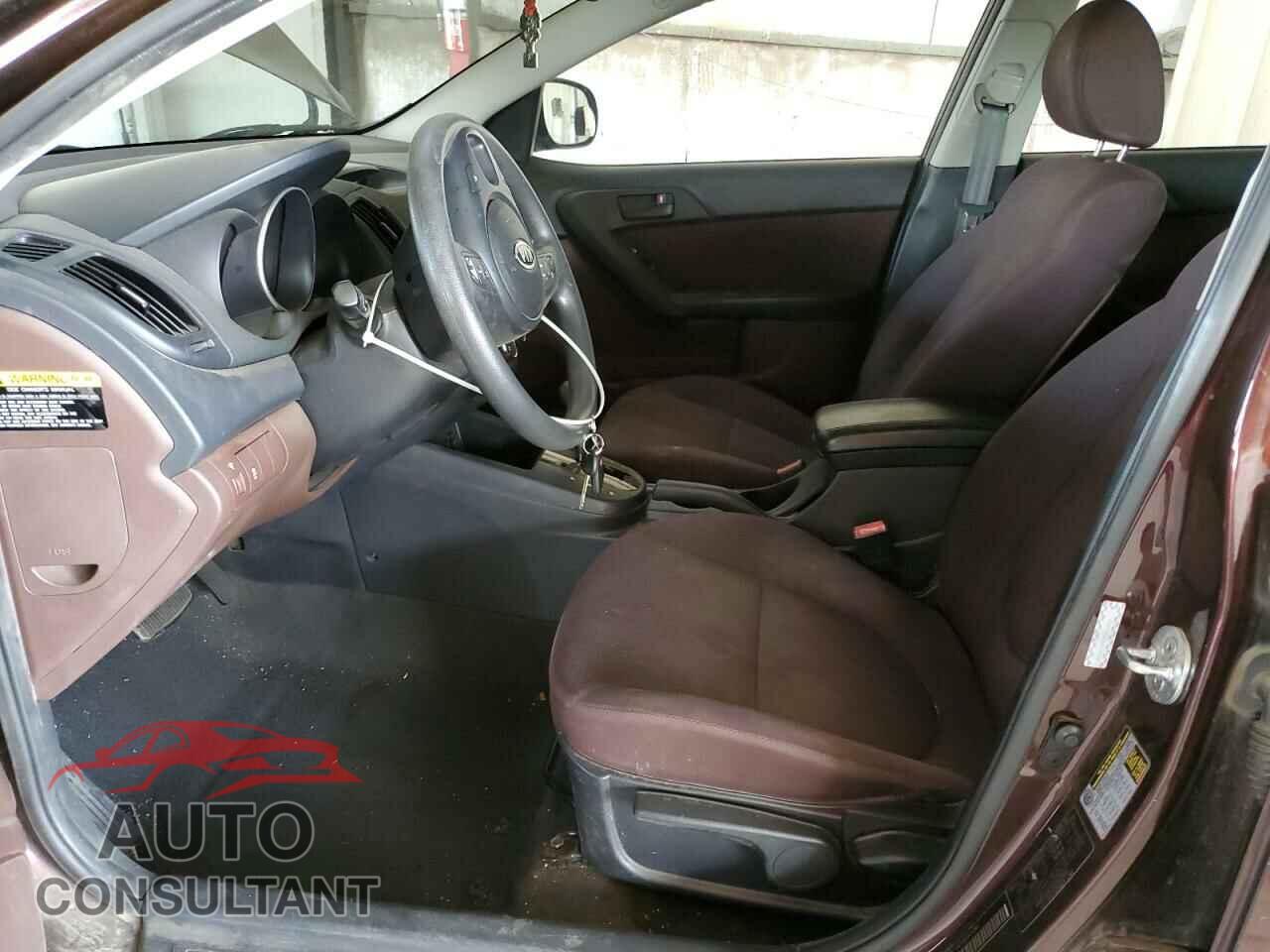 KIA FORTE 2010 - KNAFU4A20A5142601