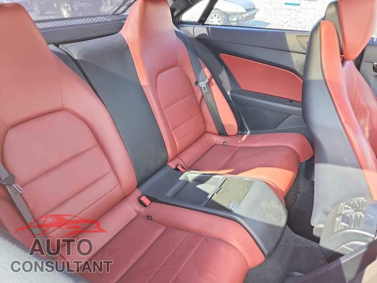 MERCEDES-BENZ E-CLASS 2013 - WDDKJ7DB3DF220106