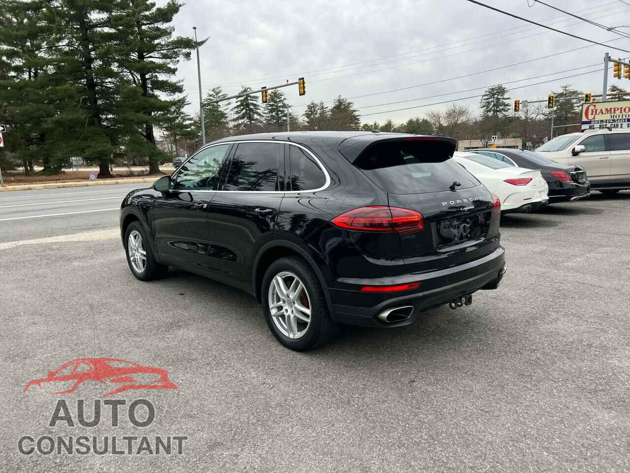 PORSCHE CAYENNE 2018 - WP1AA2A26JKA04538