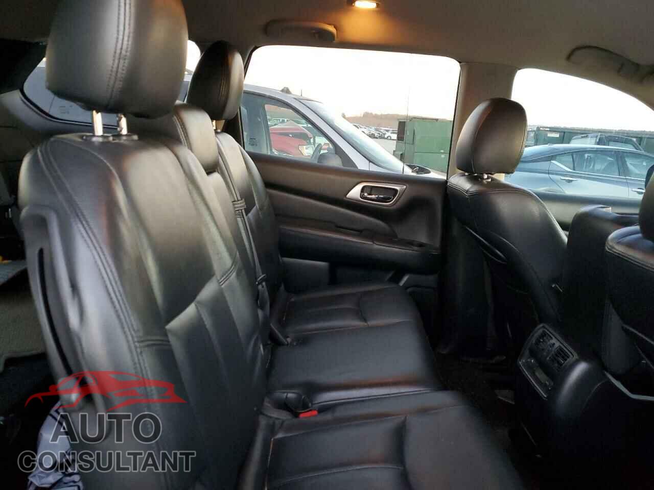 NISSAN PATHFINDER 2013 - 5N1AR2MN9DC650277