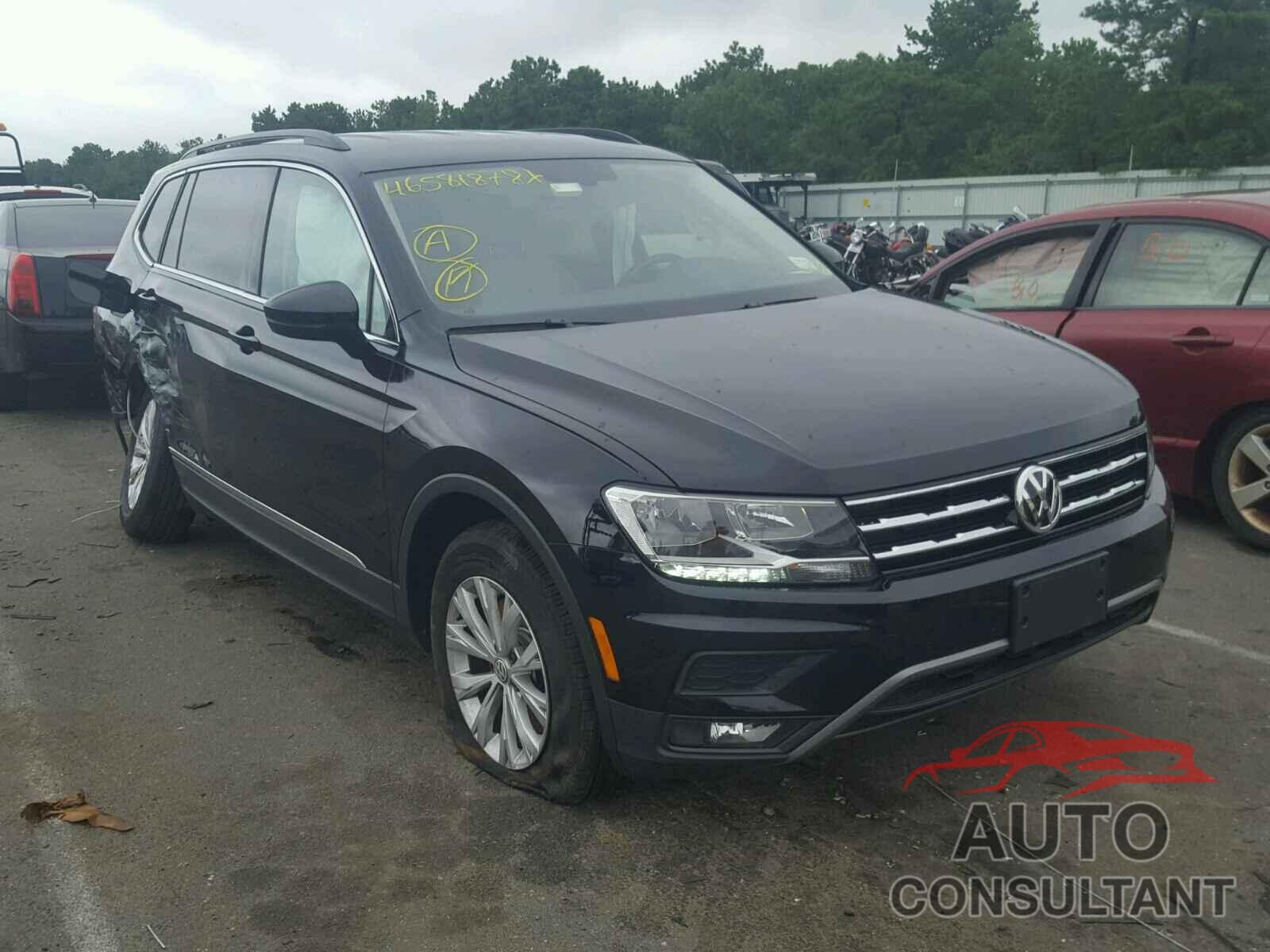 VOLKSWAGEN TIGUAN SE 2018 - 3VV2B7AX6JM015495