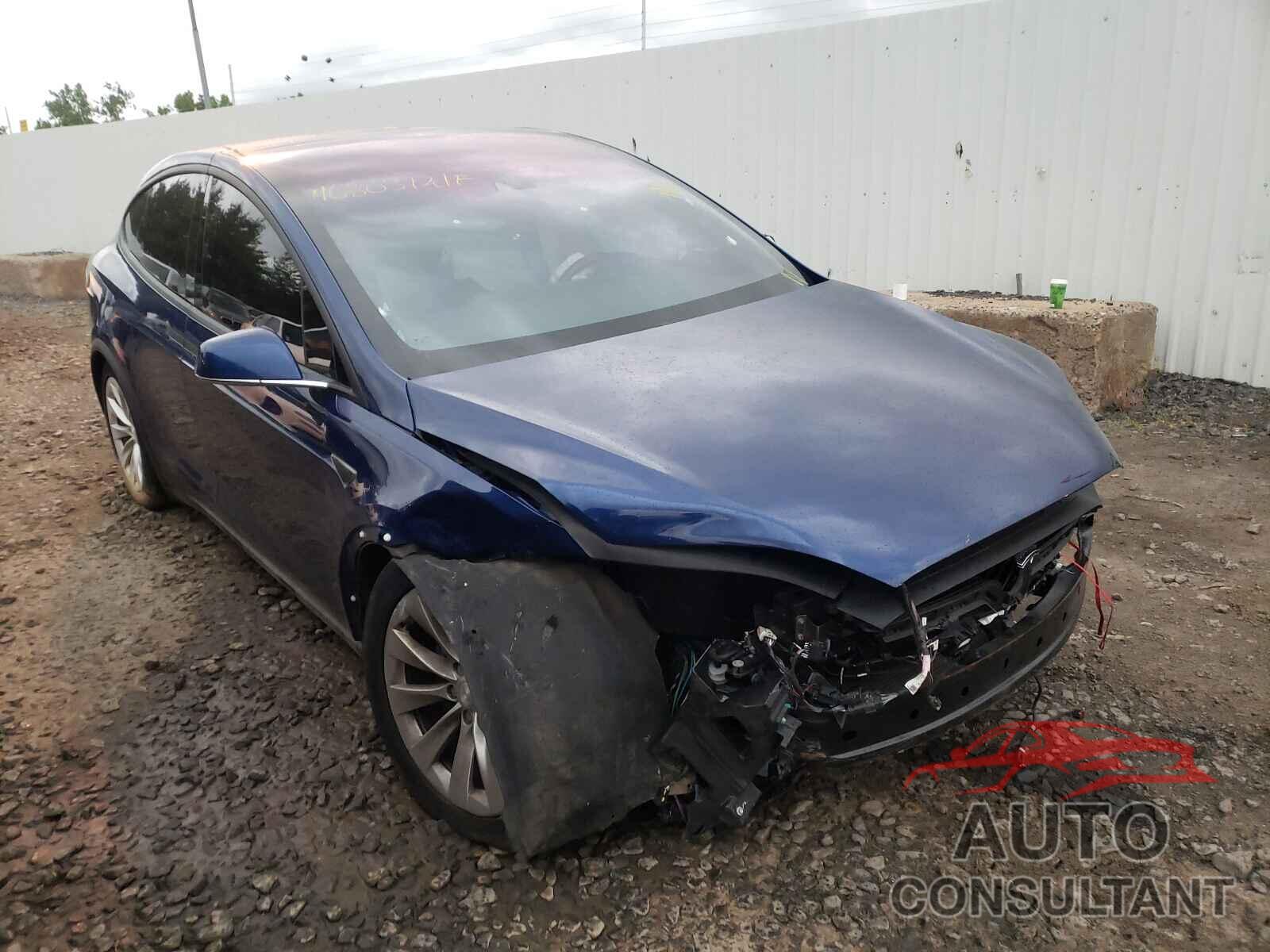 TESLA MODEL X 2016 - 5YJXCBE22GF008169