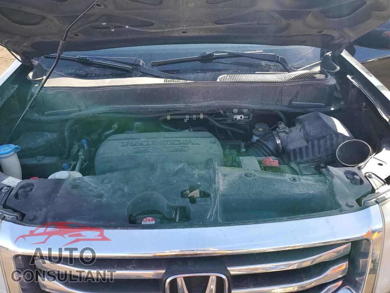 HONDA PILOT 2013 - 5FNYF4H93DB017264
