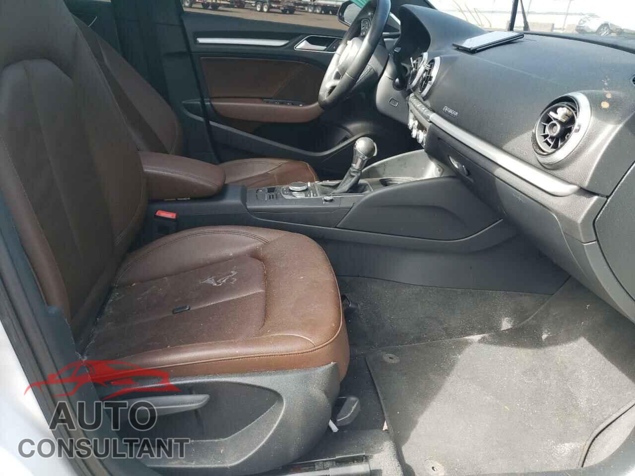 AUDI A3 2017 - WAUB8GFF0H1050504
