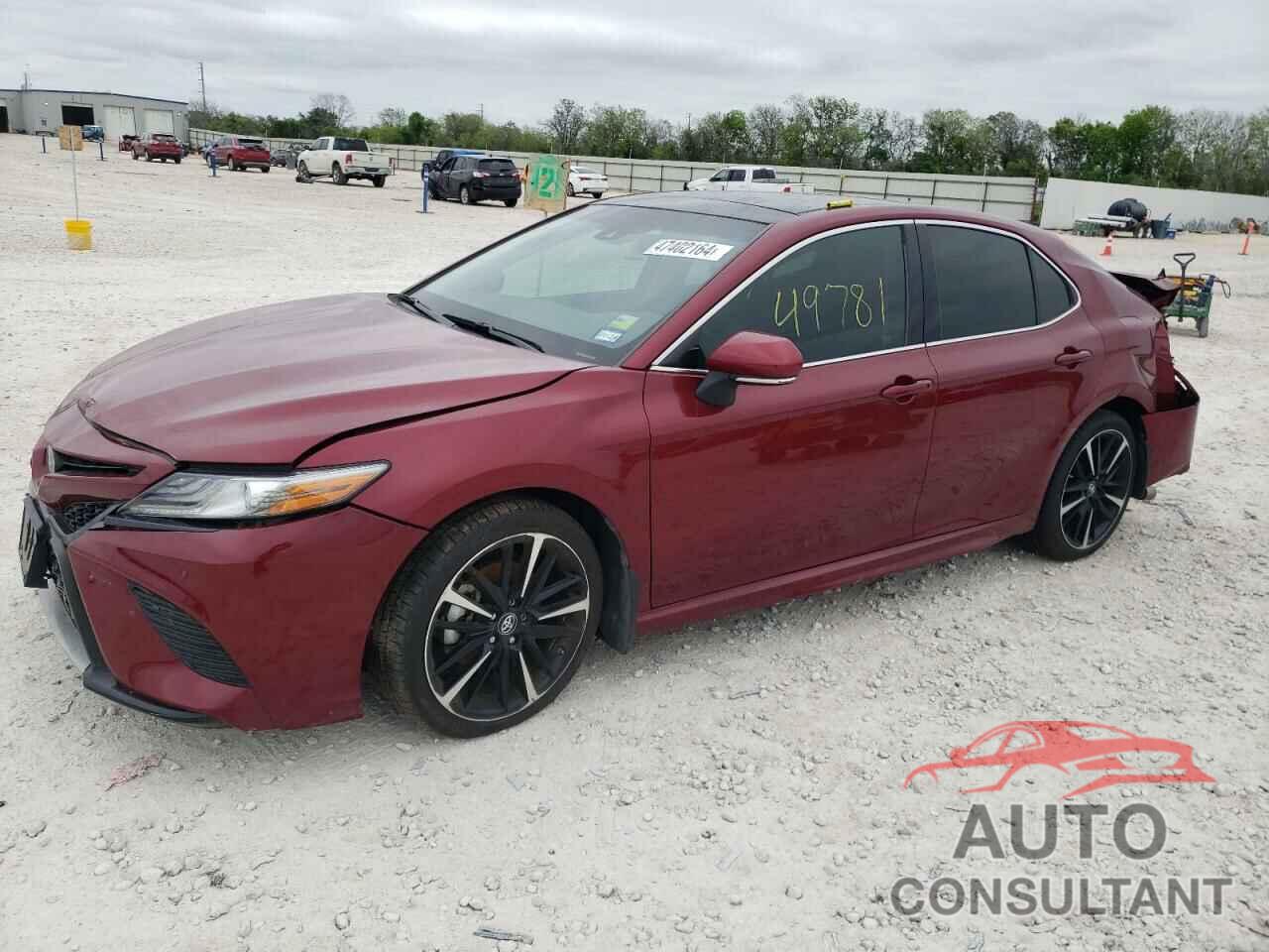 TOYOTA CAMRY 2018 - 4T1B61HK0JU551781
